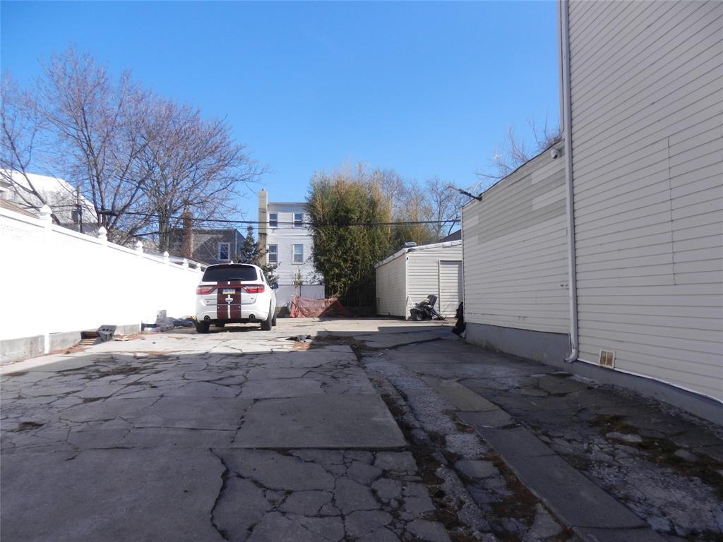 Single Family Essex  Brooklyn, NY 11208, MLS-831150-19