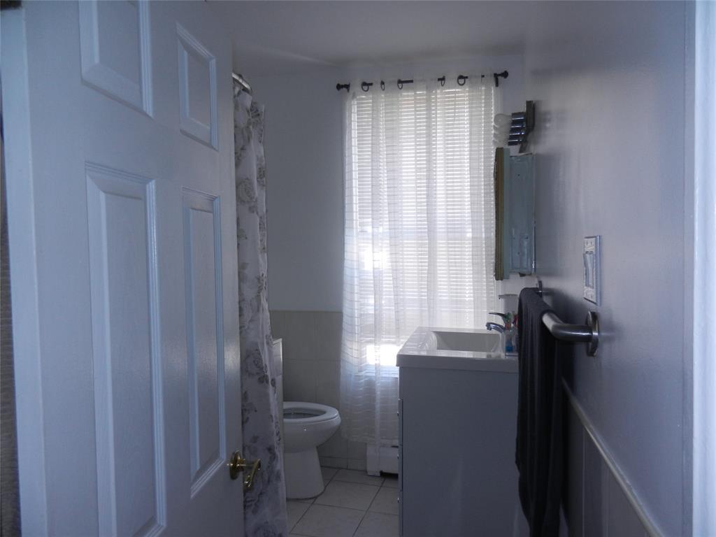Single Family Essex  Brooklyn, NY 11208, MLS-831150-8