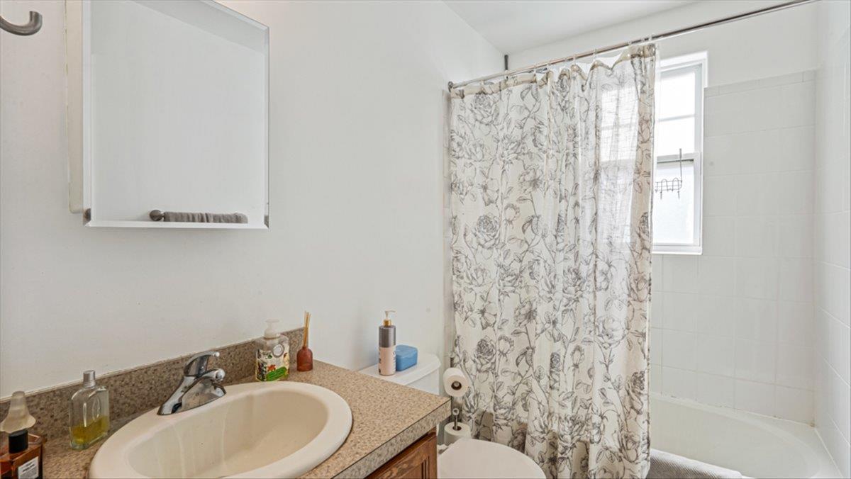 Single Family Beach  Queens, NY 11692, MLS-831200-40