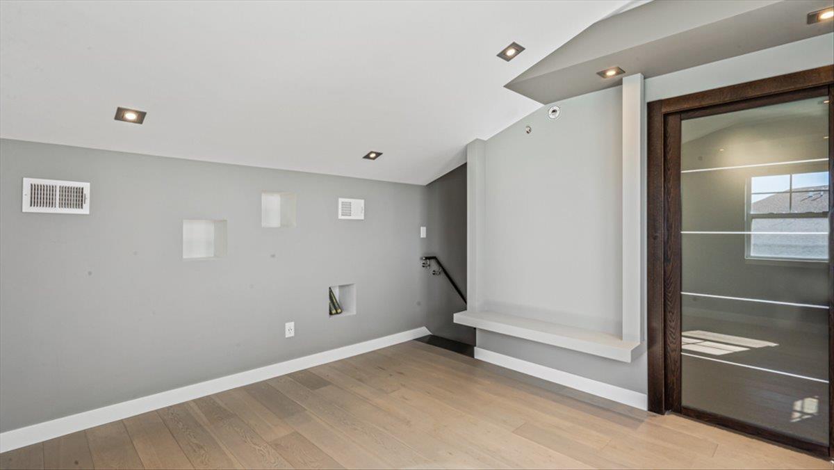 Single Family Beach  Queens, NY 11692, MLS-831200-43