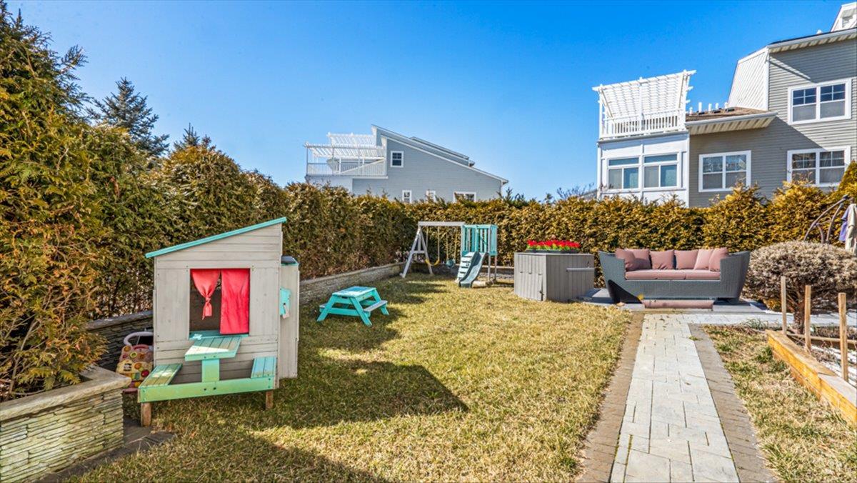Single Family Beach  Queens, NY 11692, MLS-831200-46