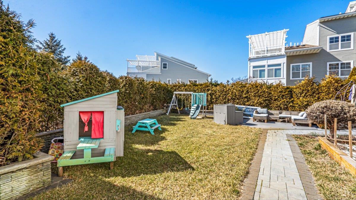 Single Family Beach  Queens, NY 11692, MLS-831200-47