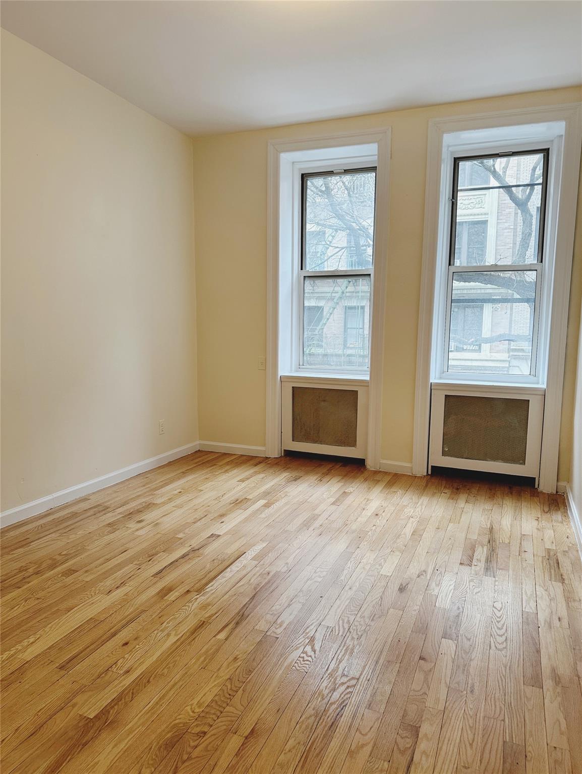 Apartment 111th  Manhattan, NY 10025, MLS-831204-4
