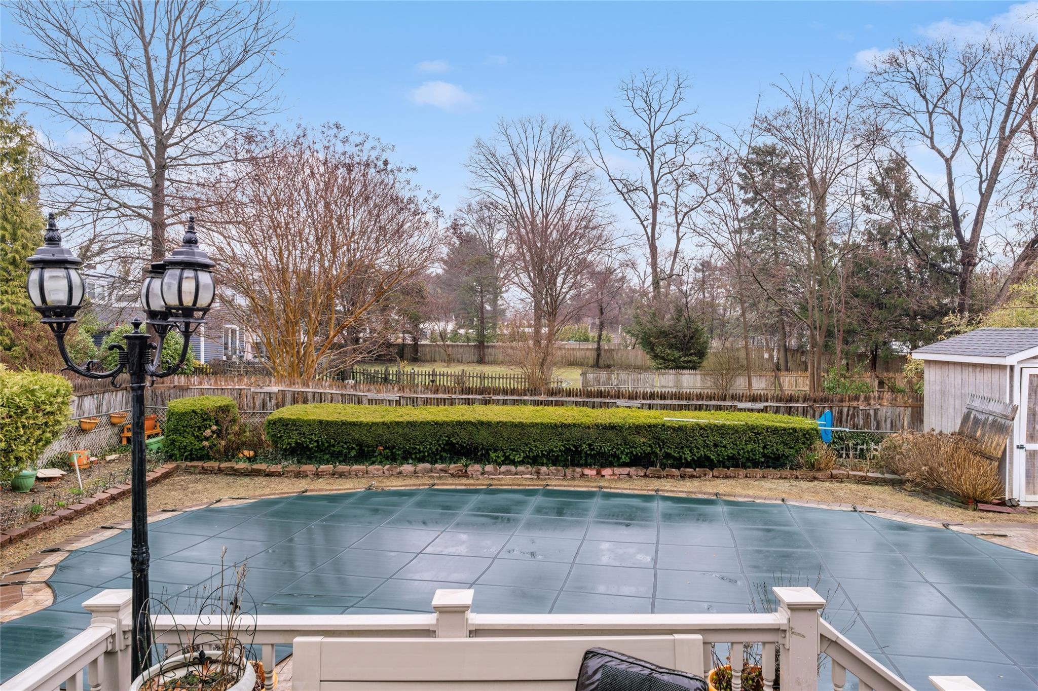 Single Family Foxcroft  Nassau County, NY 11507, MLS-831295-17