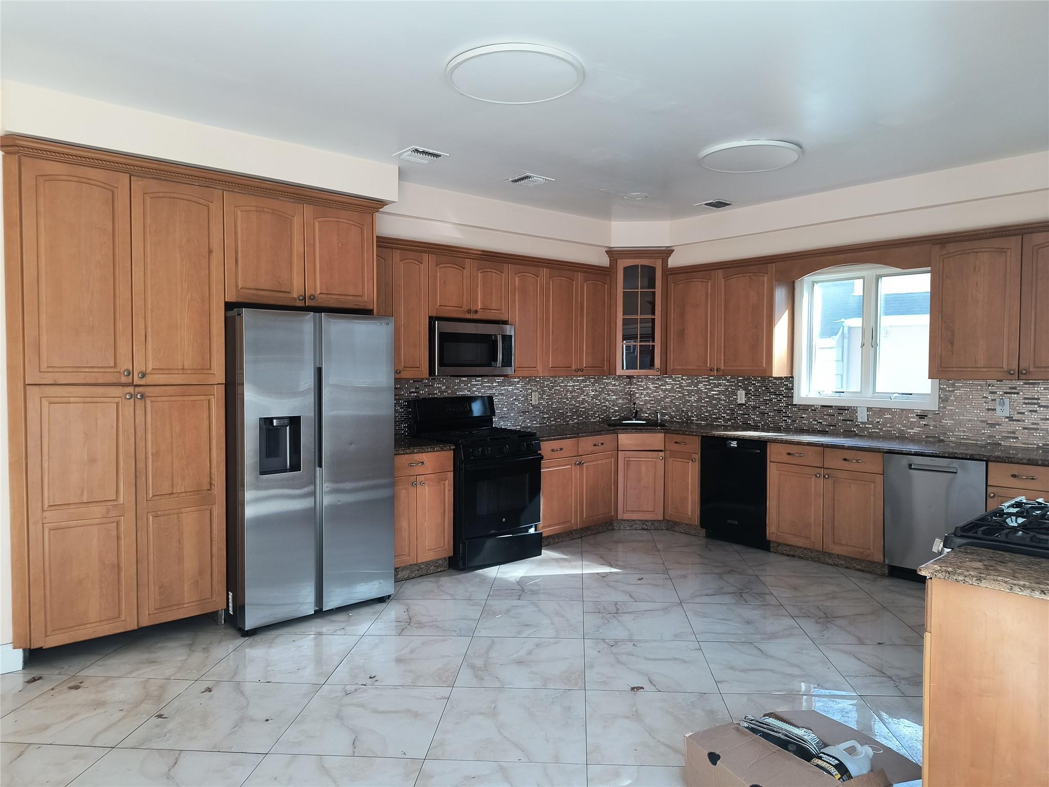 Single Family Maple  Rockland County, NY 10952, MLS-831338-15