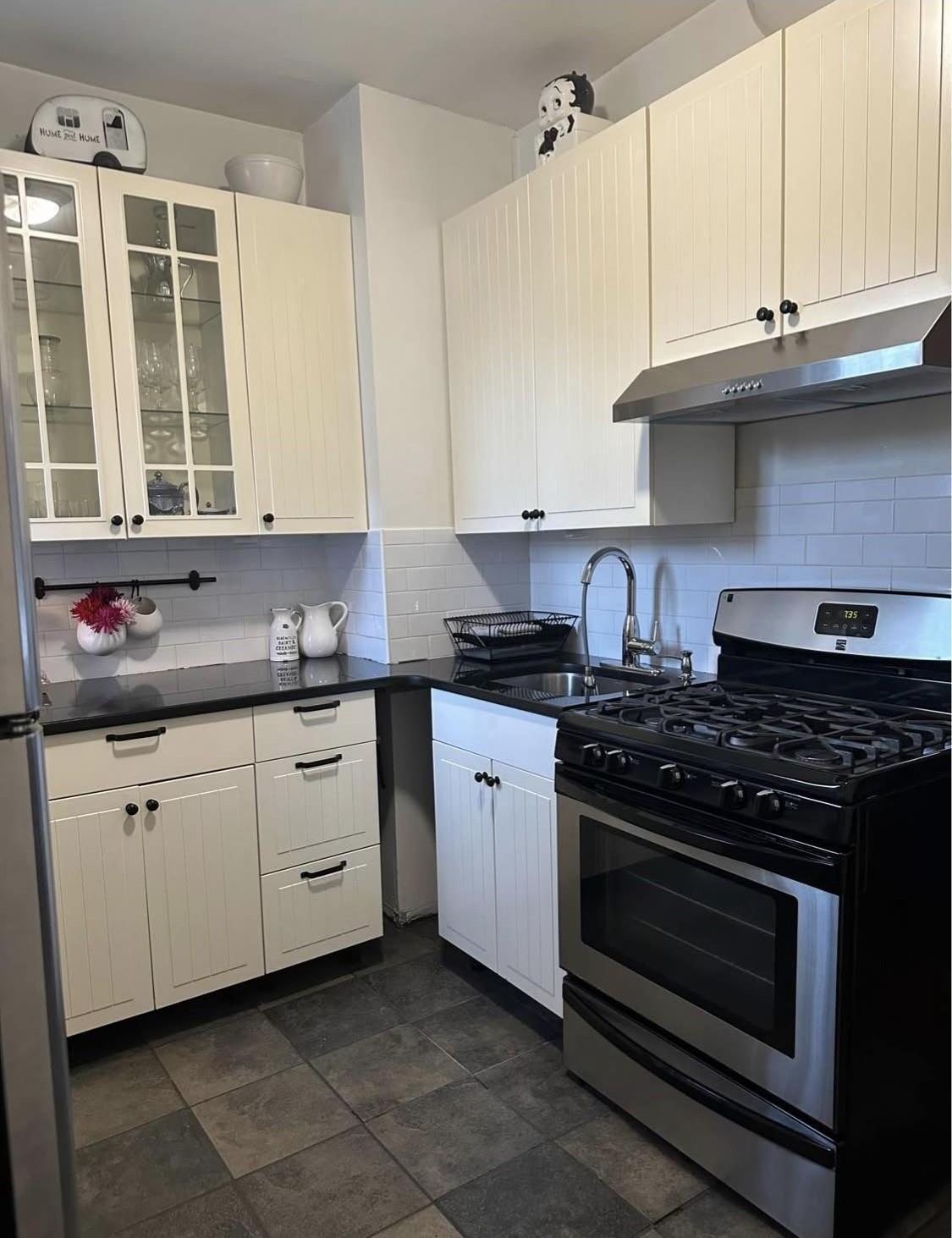 Apartment 97th  Queens, NY 11419, MLS-831351-4
