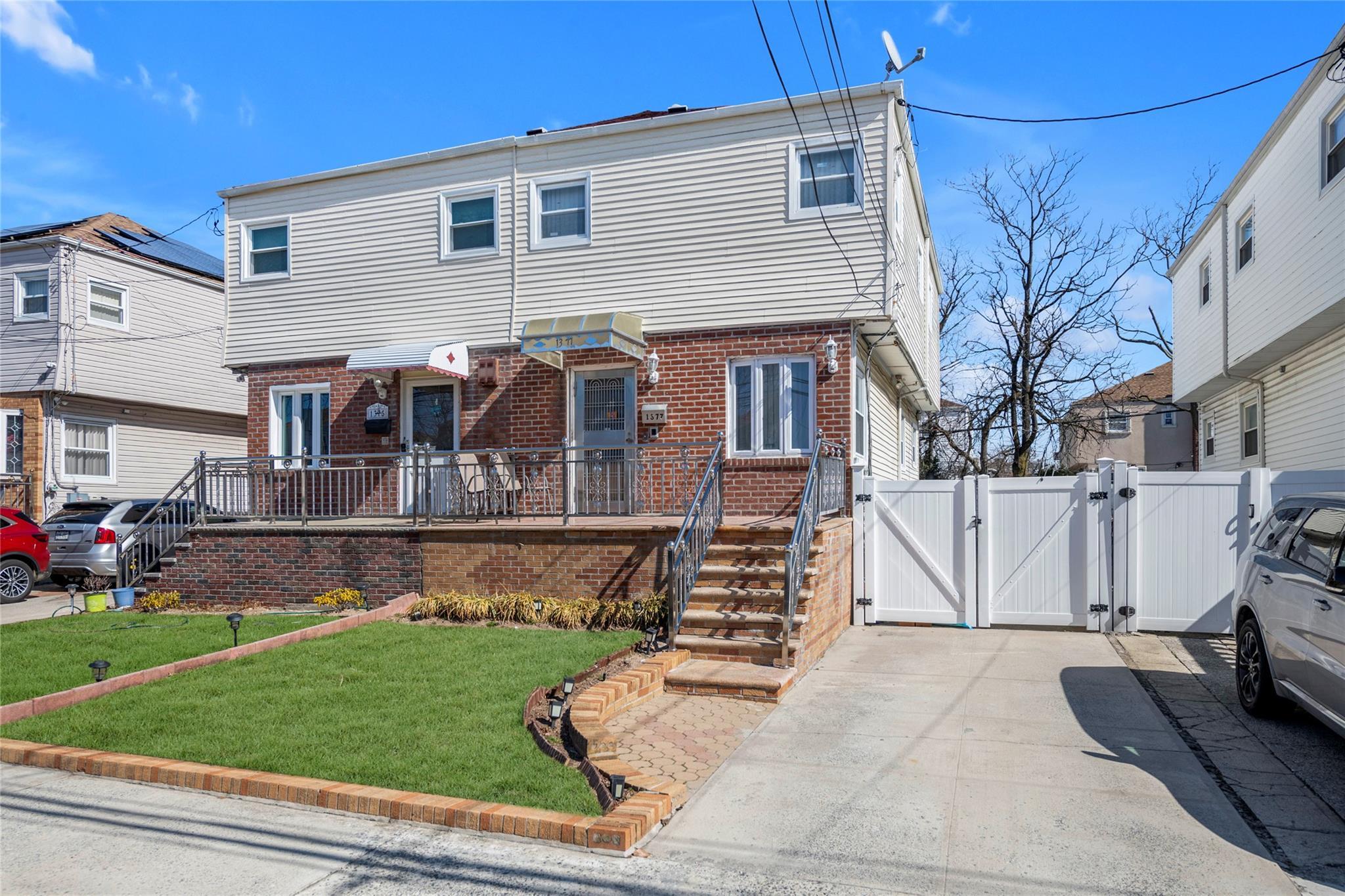 Single Family 104th  Brooklyn, NY 11236, MLS-831363-20