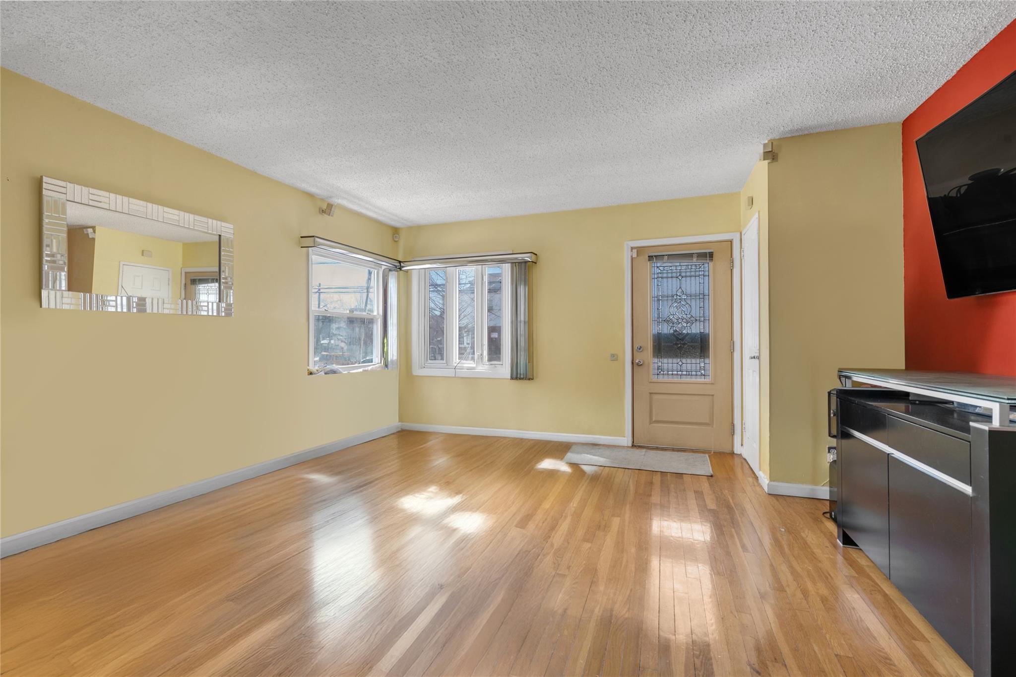 Single Family 104th  Brooklyn, NY 11236, MLS-831363-3