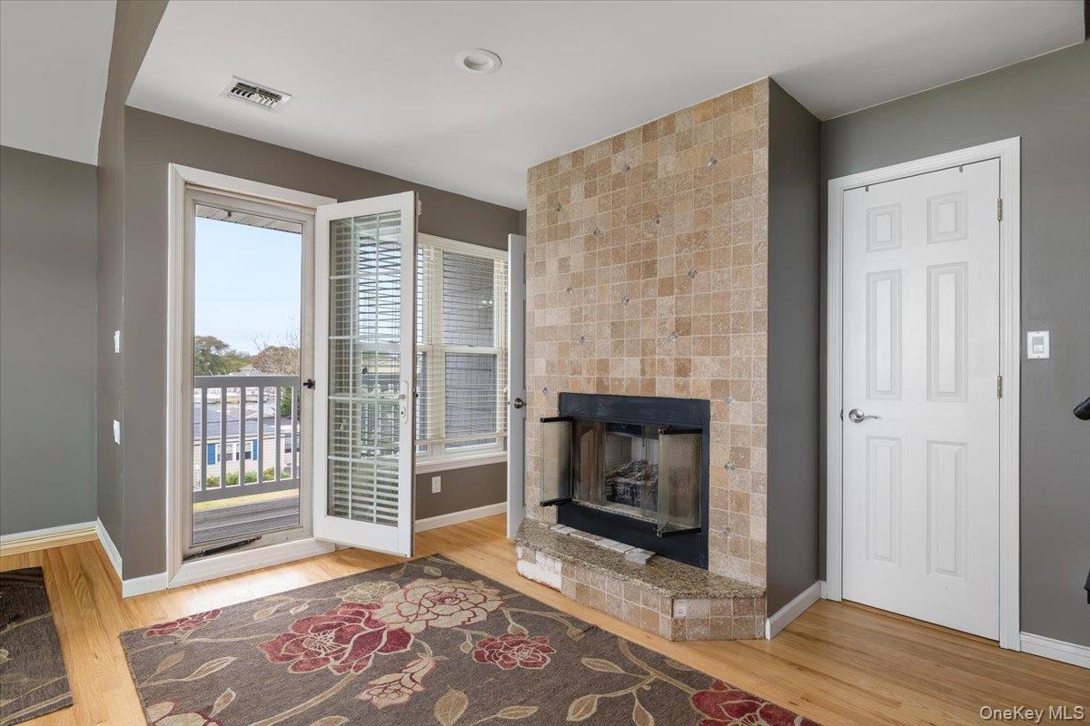 Single Family Jackson  Suffolk County, NY 11702, MLS-831367-17