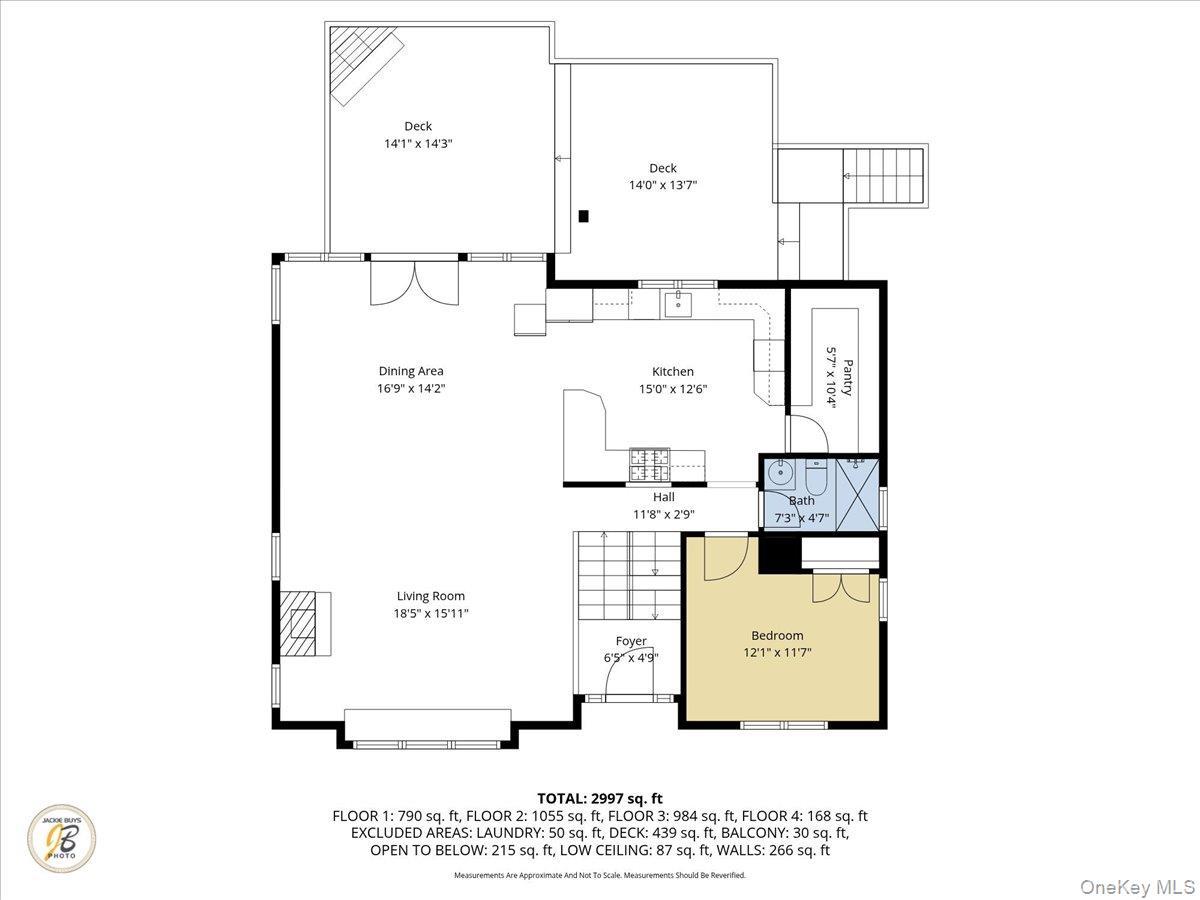 Single Family Jackson  Suffolk County, NY 11702, MLS-831367-2