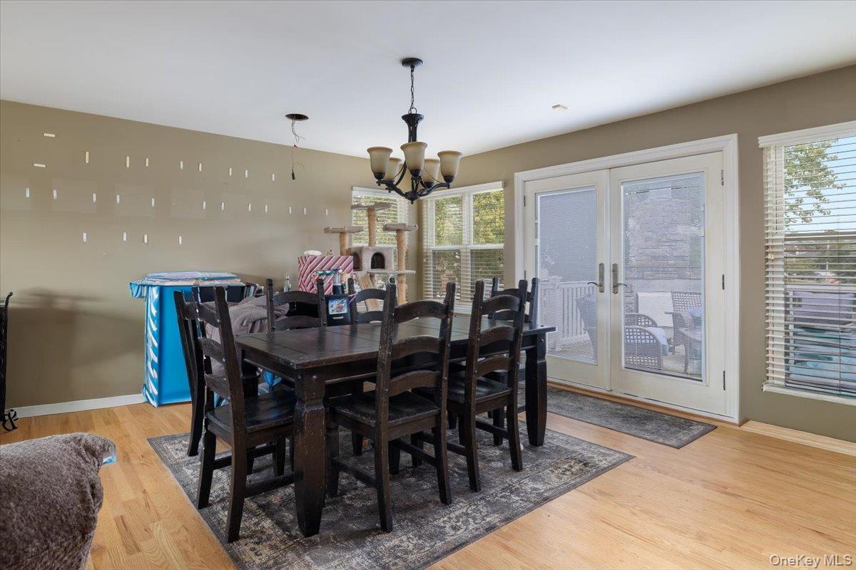 Single Family Jackson  Suffolk County, NY 11702, MLS-831367-8