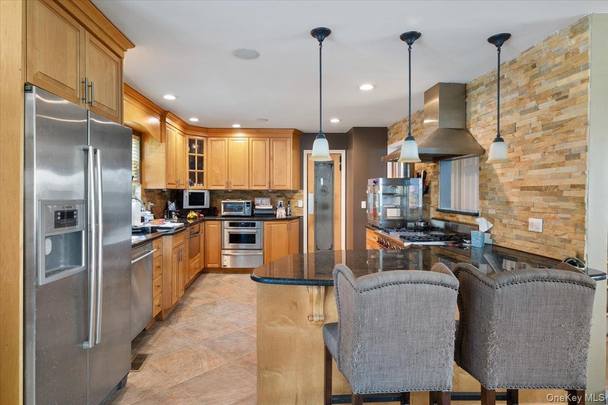 Single Family Jackson  Suffolk County, NY 11702, MLS-831367-9