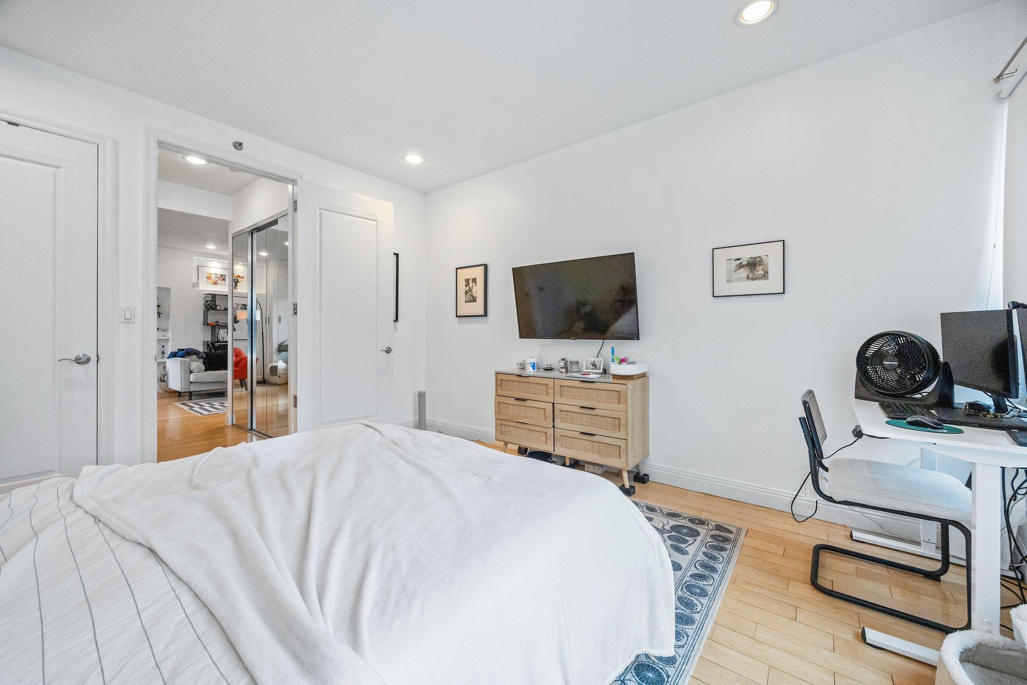 Condo Bridge  Brooklyn, NY 11201, MLS-831374-19