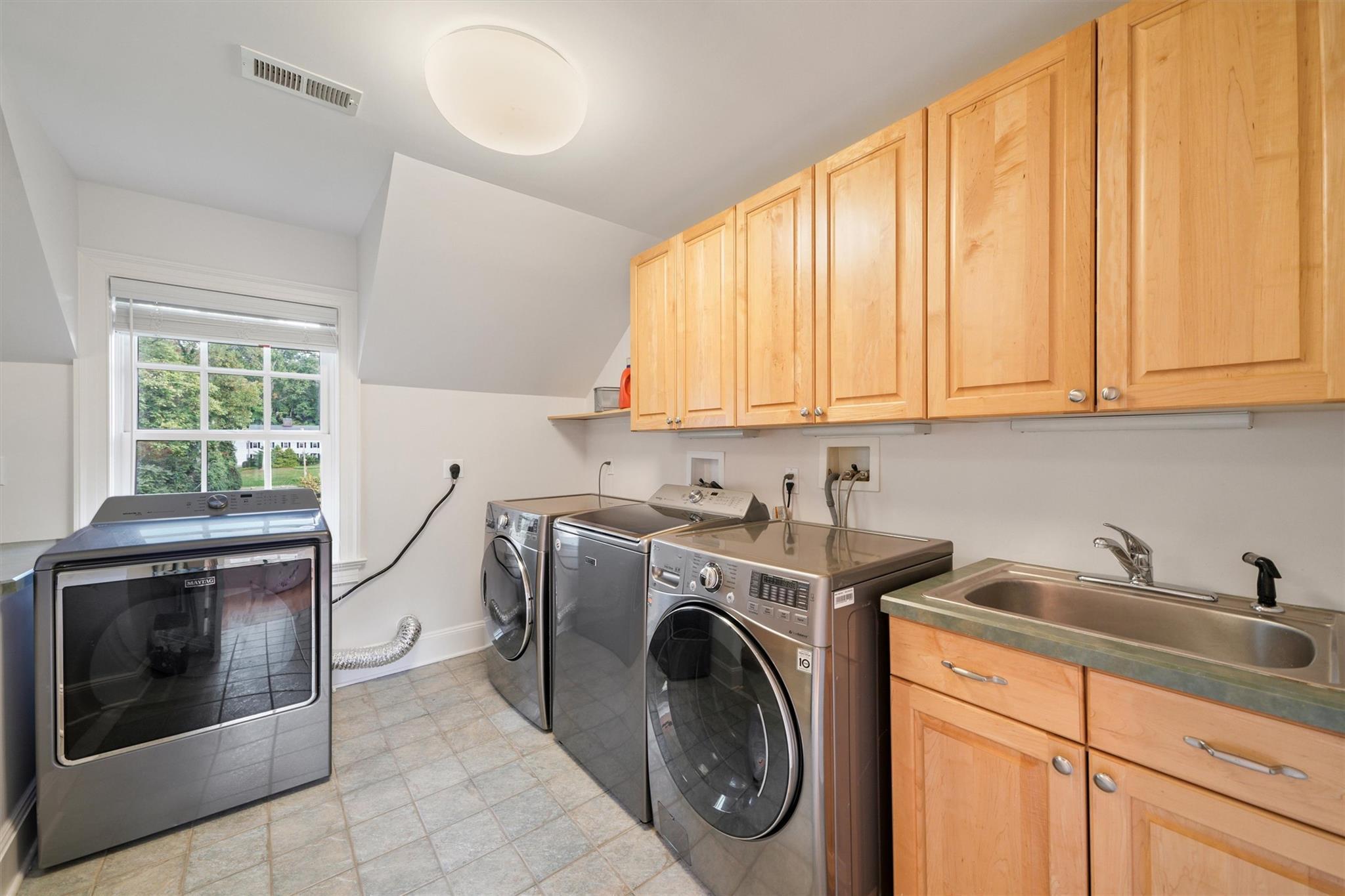 Single Family Belmont  Westchester County, NY 10533, MLS-831404-34