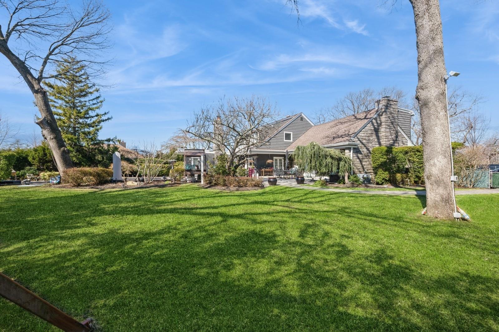 Single Family Barrett  Nassau County, NY 11559, MLS-831476-29