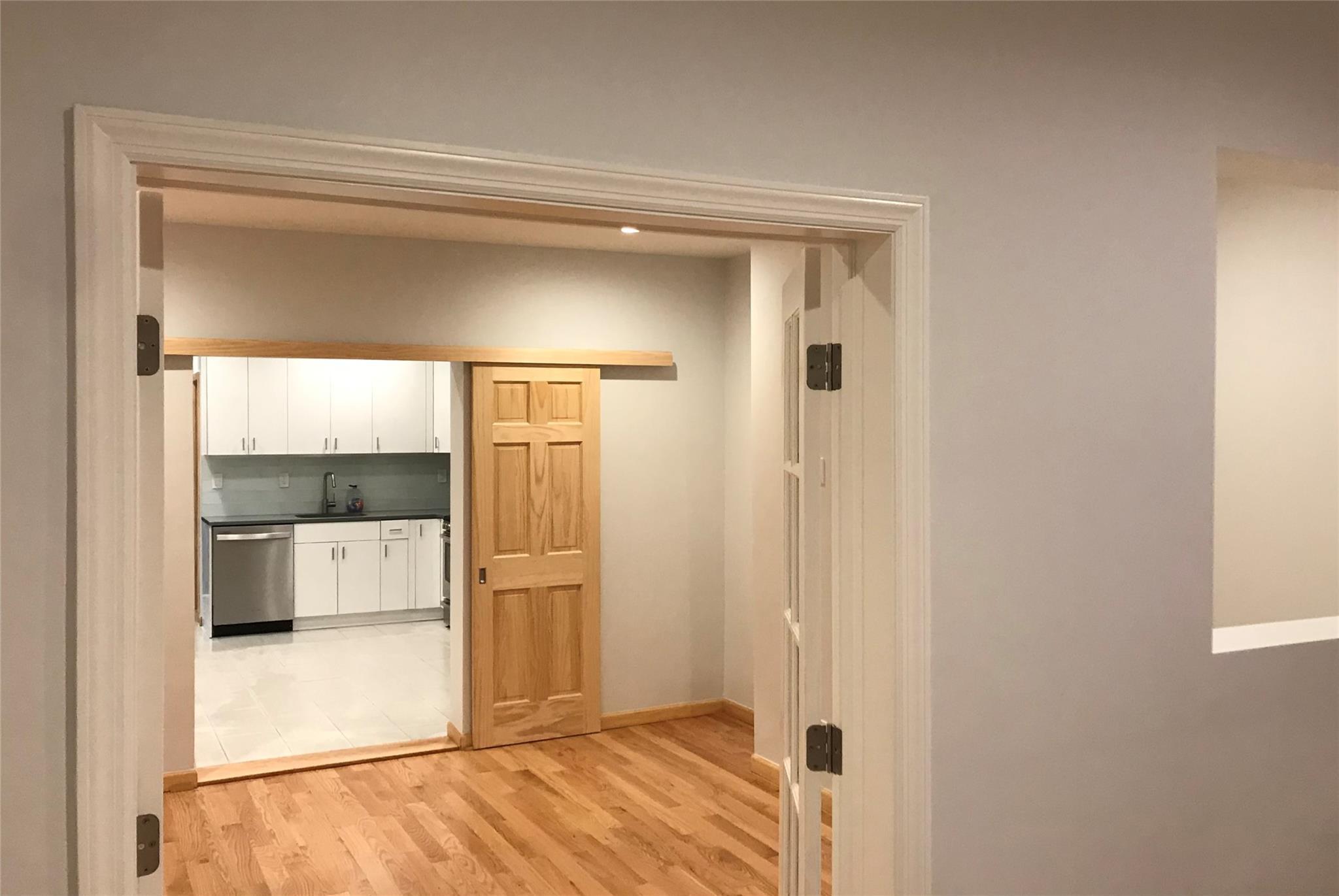 Single Family 60th  Queens, NY 11385, MLS-831498-6