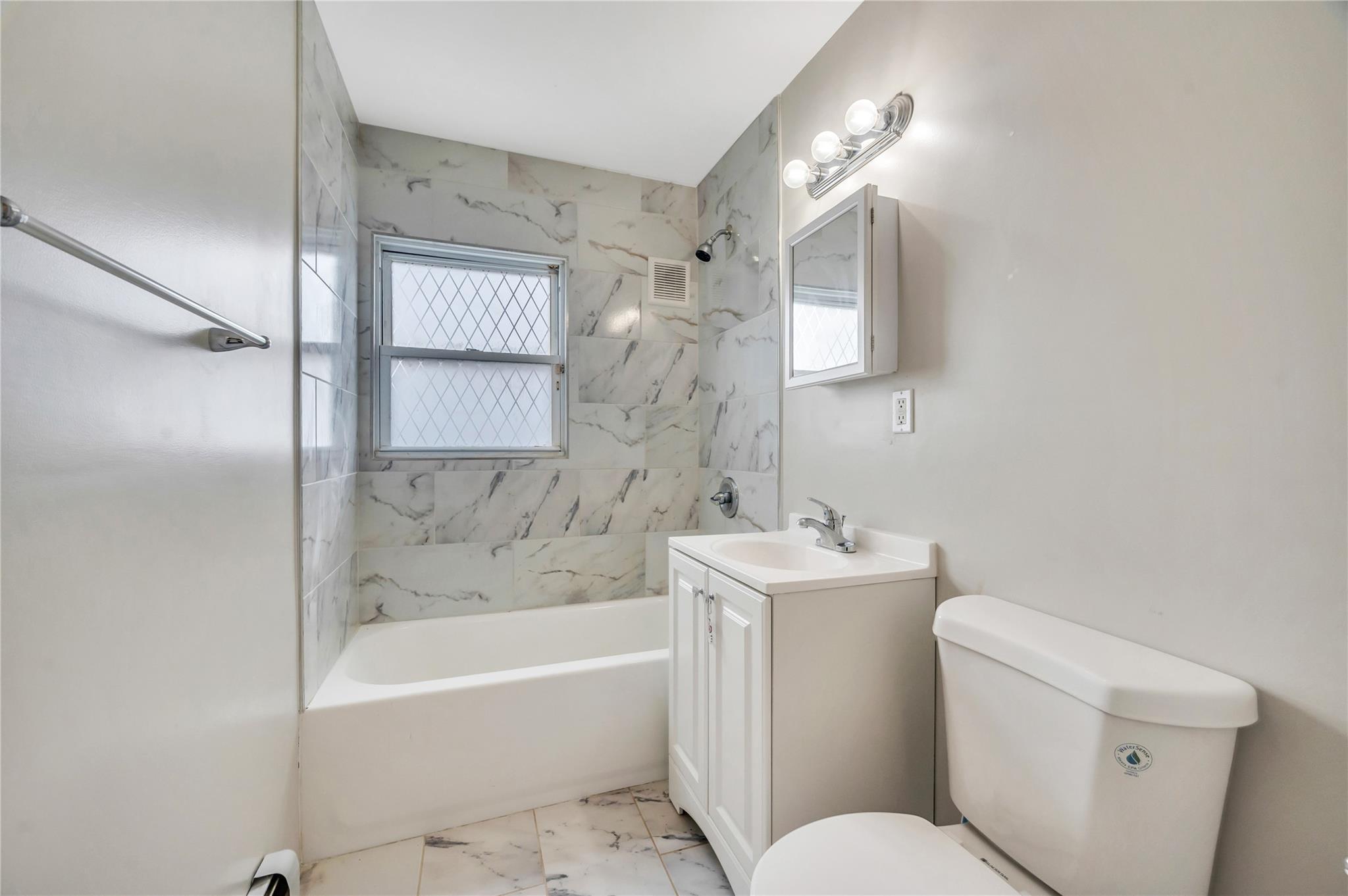Single Family Saddle  Nassau County, NY 11756, MLS-831518-11