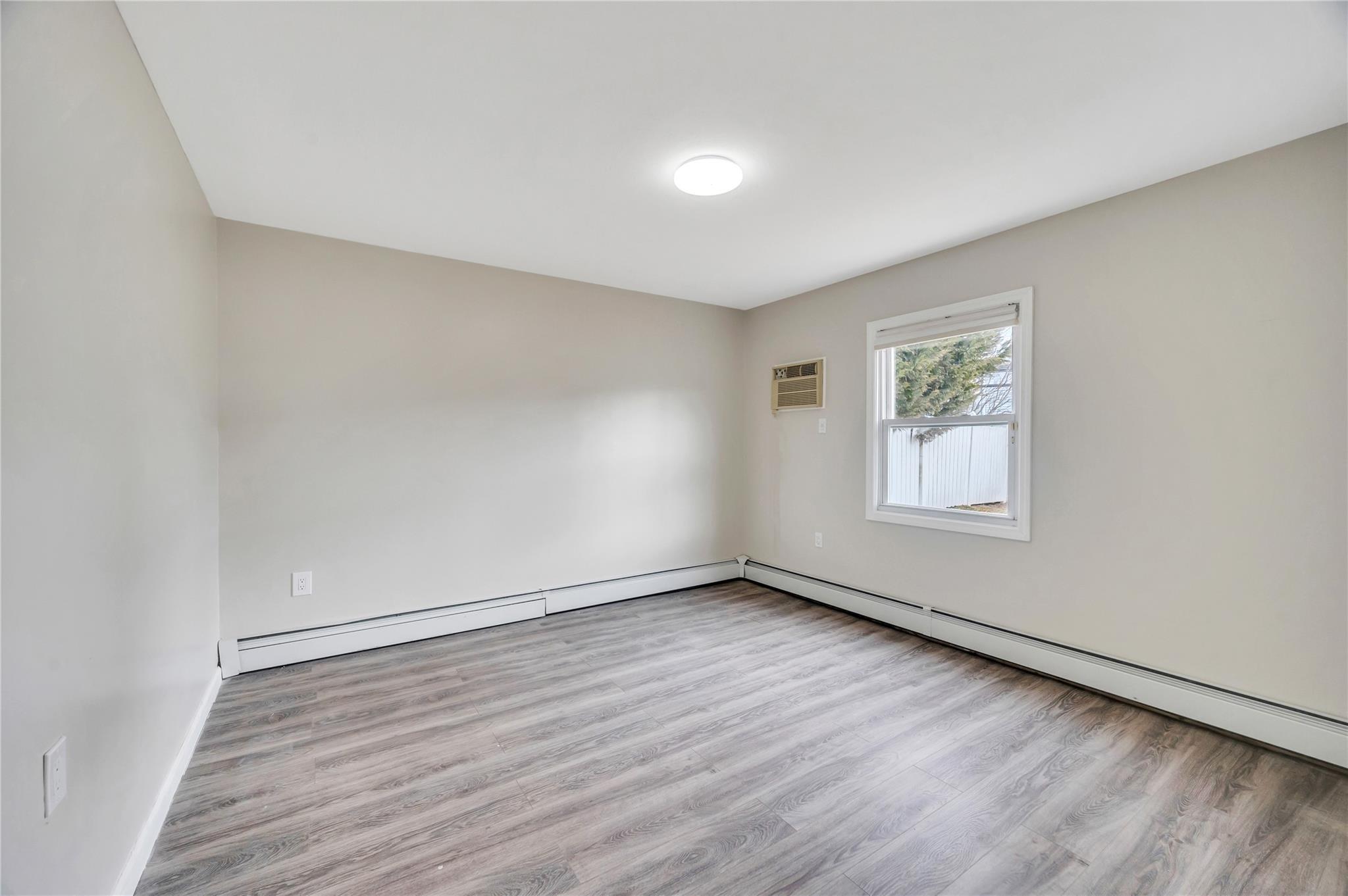 Single Family Saddle  Nassau County, NY 11756, MLS-831518-18