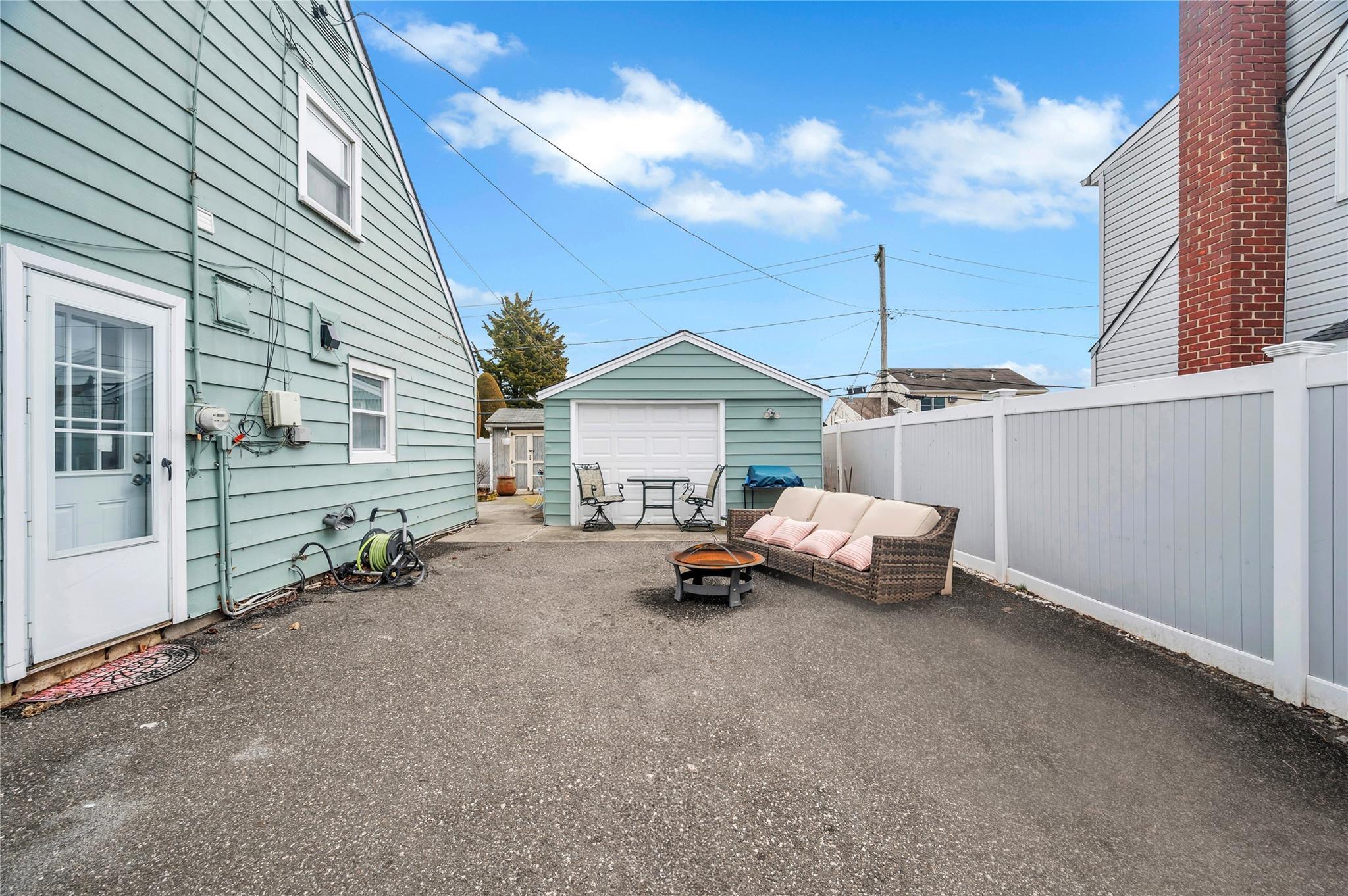 Single Family Saddle  Nassau County, NY 11756, MLS-831518-4