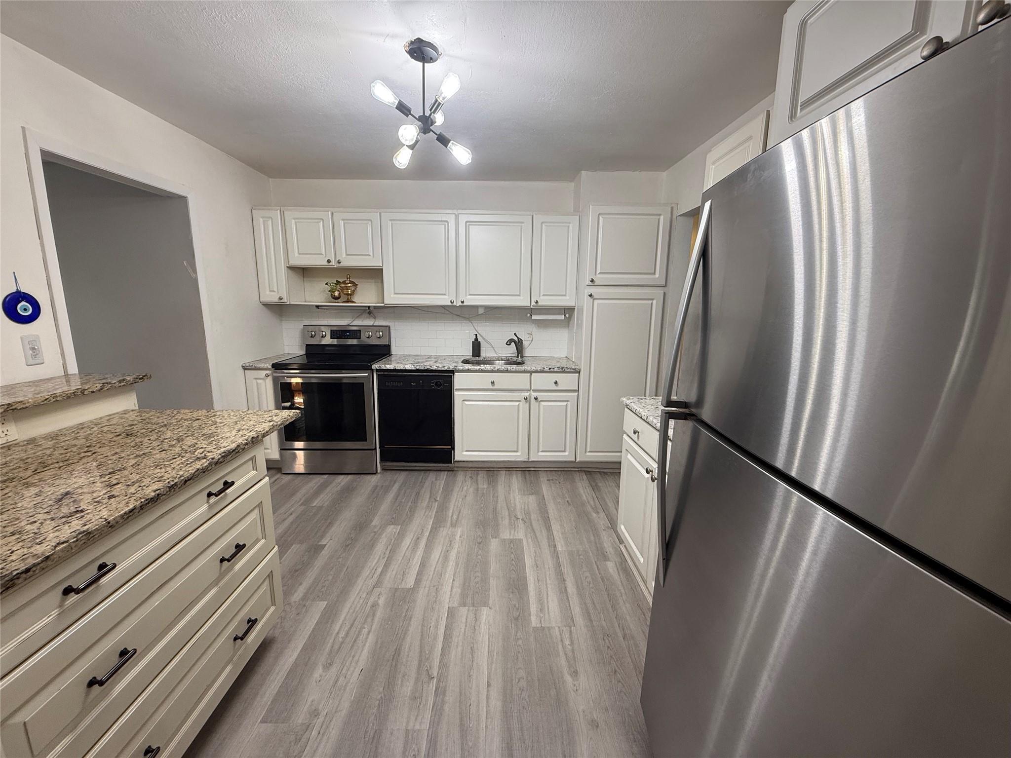 Single Family Clay Pitts  Suffolk County, NY 11731, MLS-831541-10