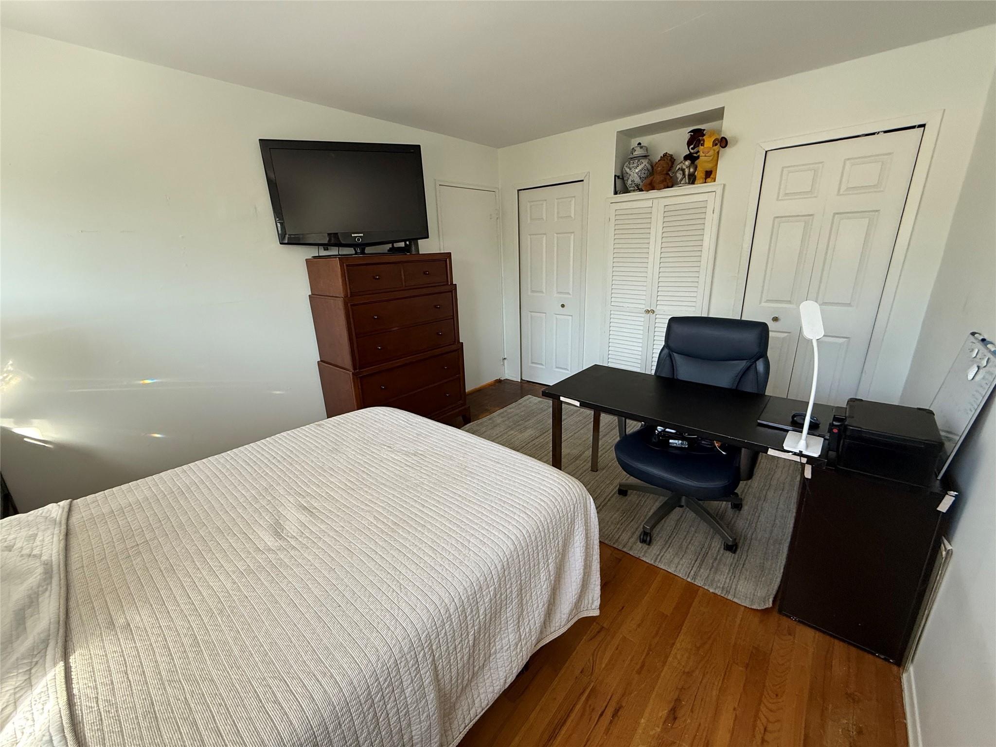 Single Family Clay Pitts  Suffolk County, NY 11731, MLS-831541-16