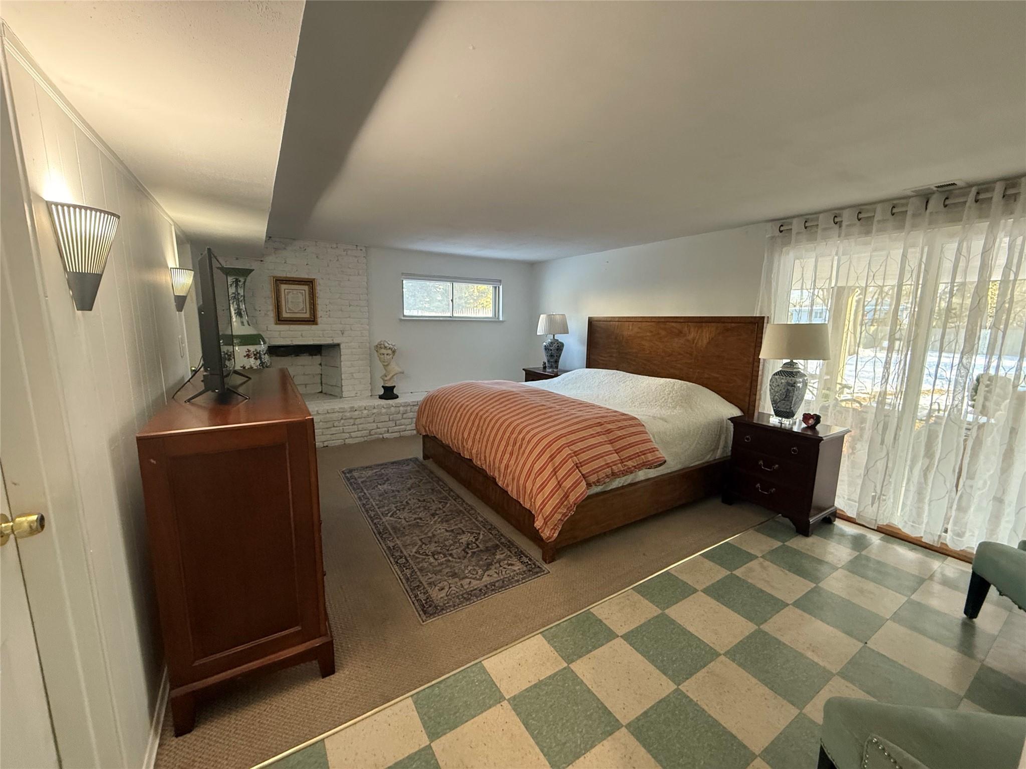 Single Family Clay Pitts  Suffolk County, NY 11731, MLS-831541-21