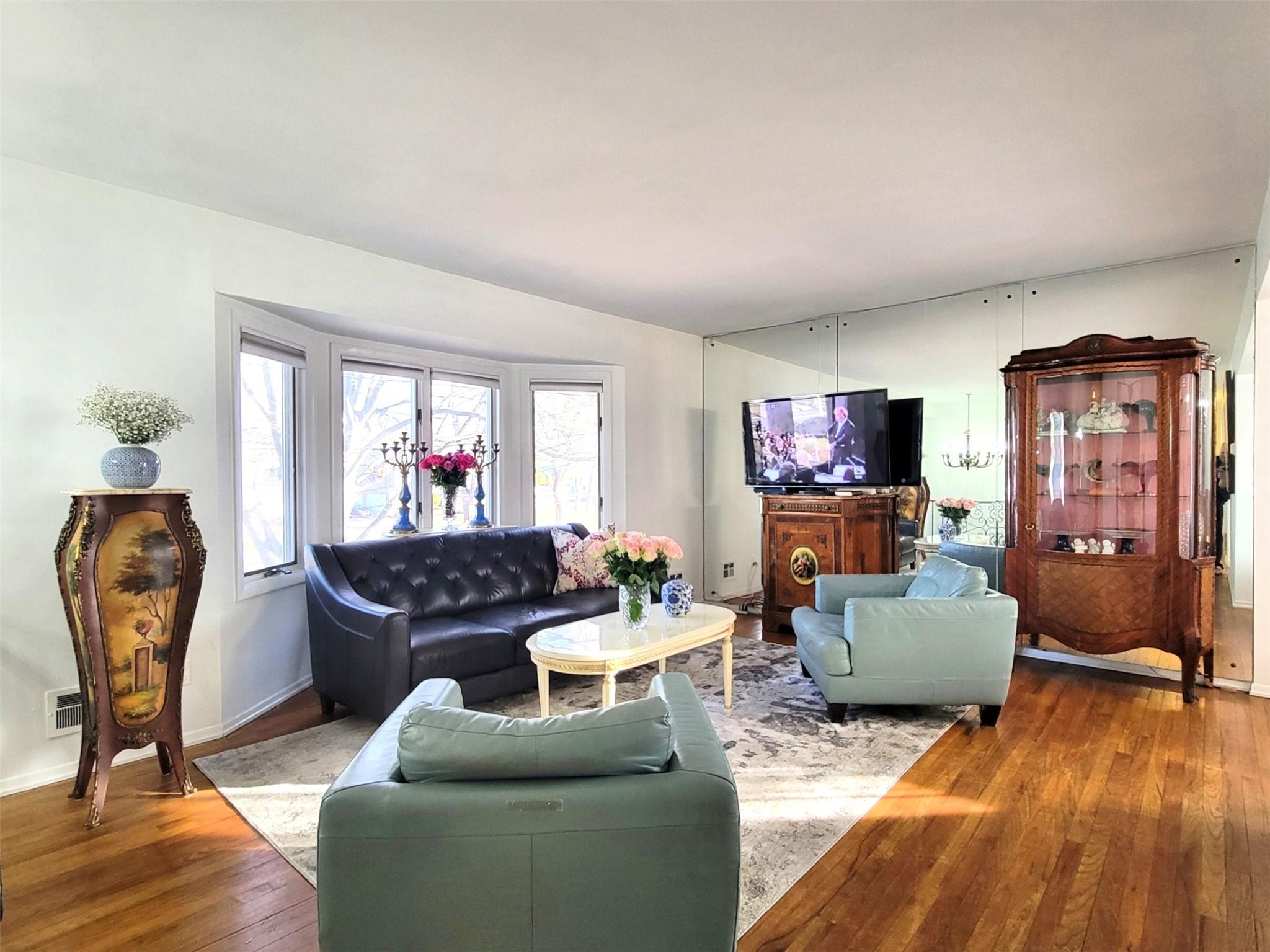 Single Family Clay Pitts  Suffolk County, NY 11731, MLS-831541-4