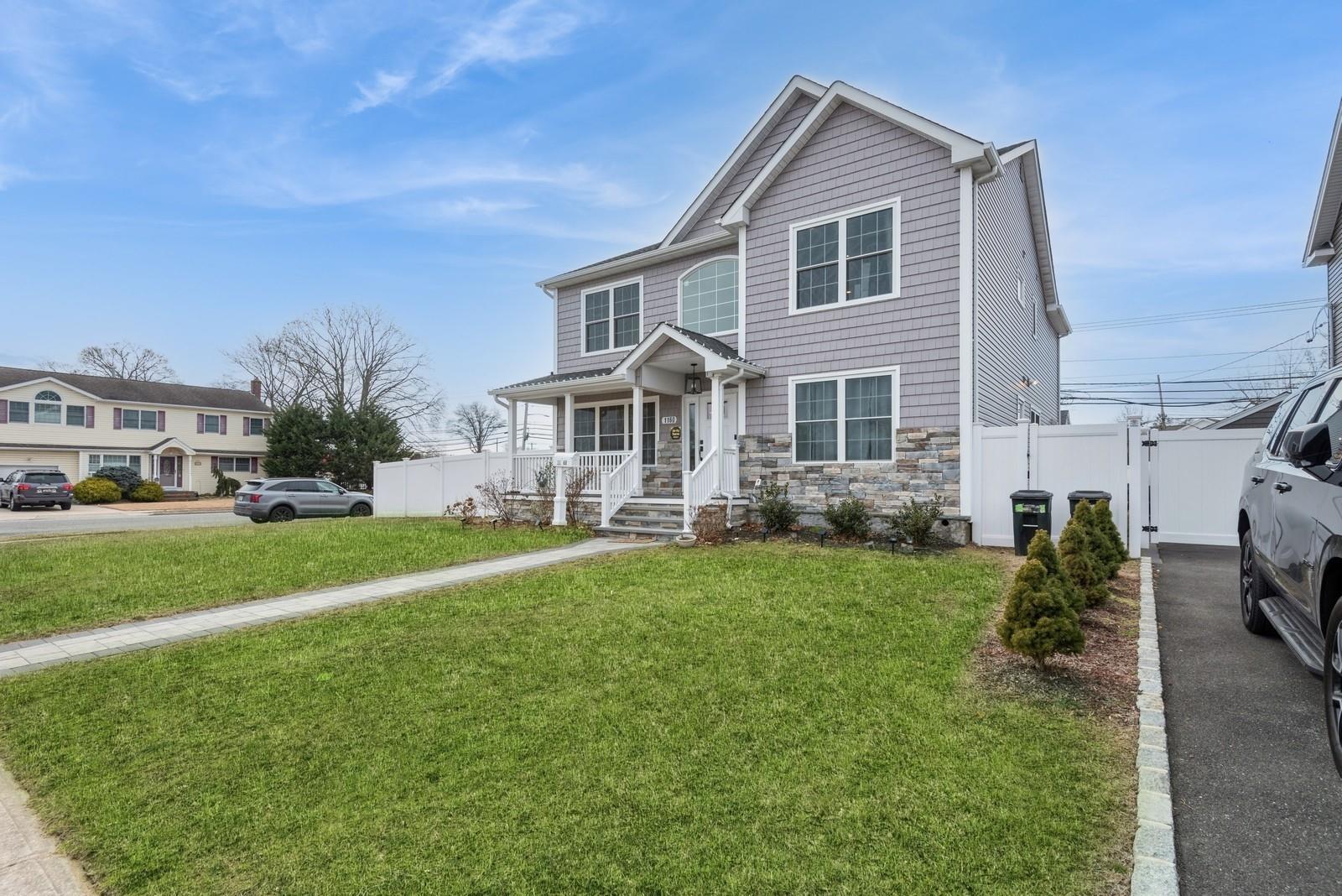 Single Family Logan  Nassau County, NY 11793, MLS-831566-2