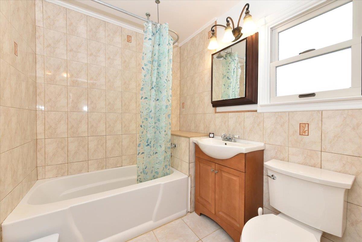 Single Family Charles  Nassau County, NY 11050, MLS-831610-15