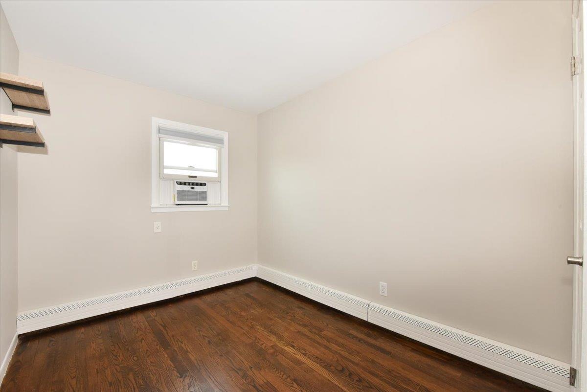 Single Family Charles  Nassau County, NY 11050, MLS-831610-16
