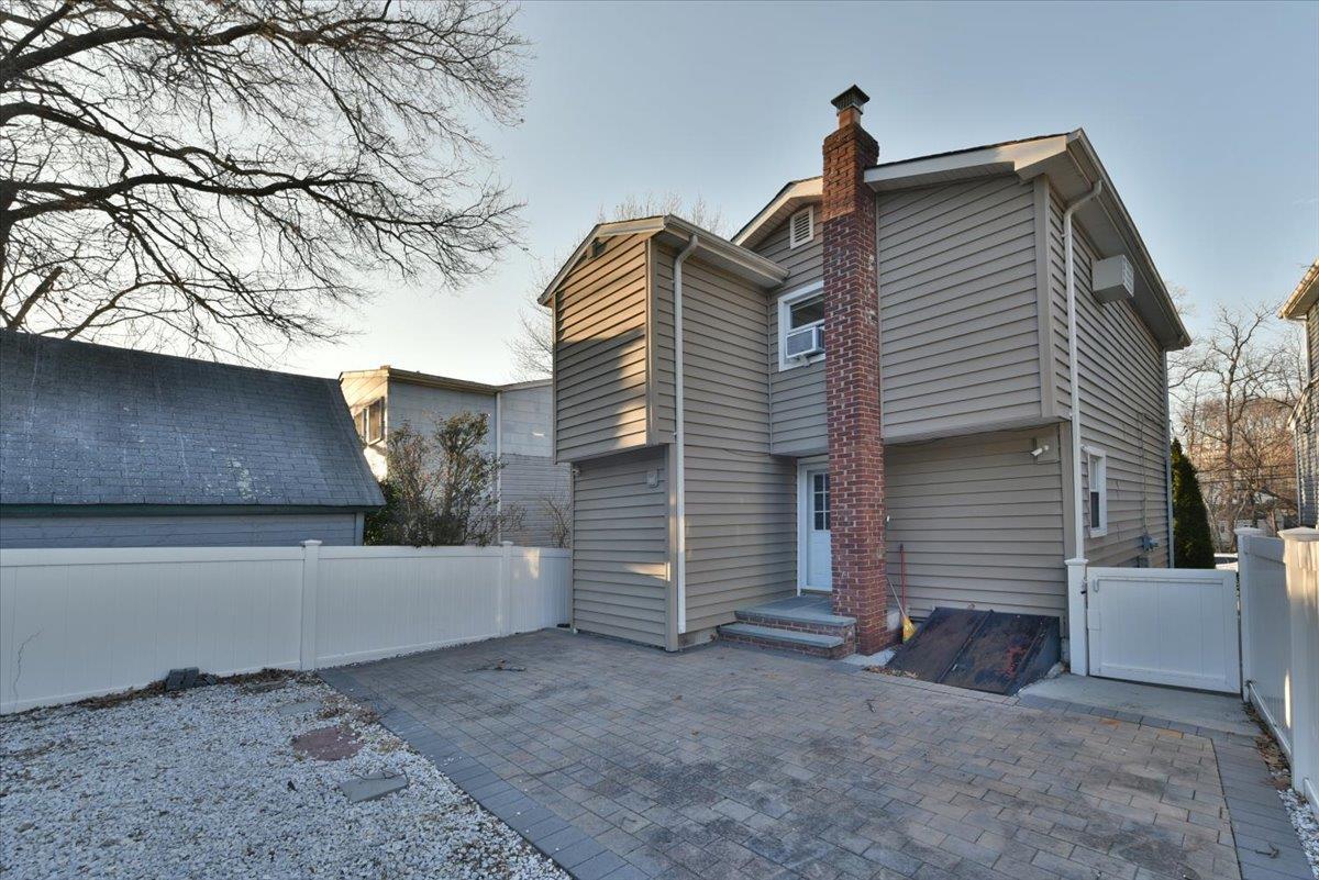 Single Family Charles  Nassau County, NY 11050, MLS-831610-19