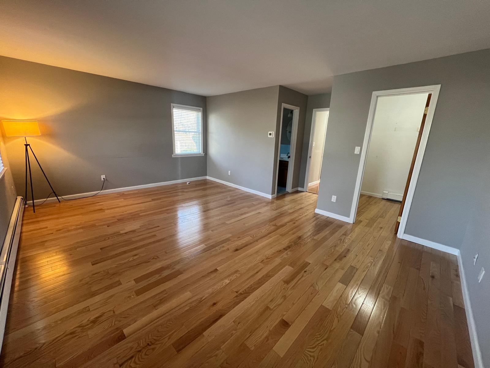 Single Family Lake  Suffolk County, NY 11767, MLS-831660-11