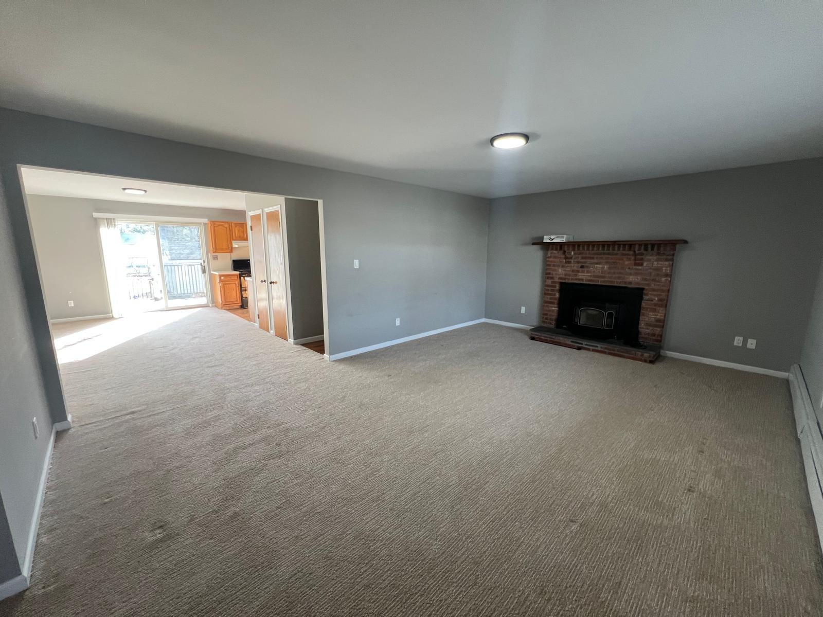 Single Family Lake  Suffolk County, NY 11767, MLS-831660-12
