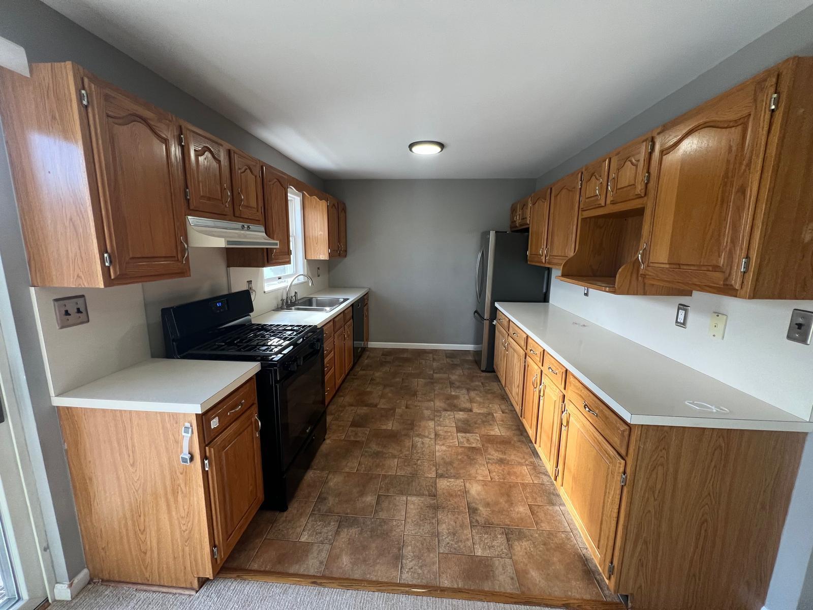 Single Family Lake  Suffolk County, NY 11767, MLS-831660-13