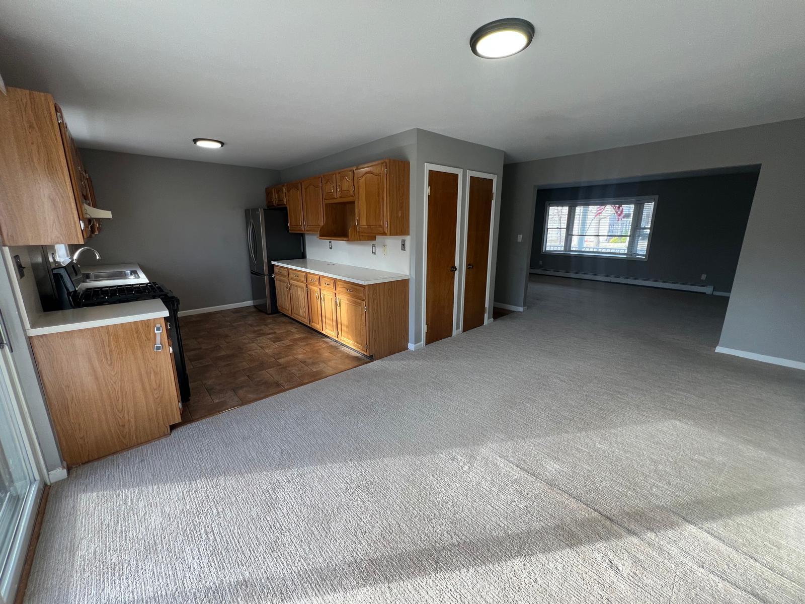 Single Family Lake  Suffolk County, NY 11767, MLS-831660-14
