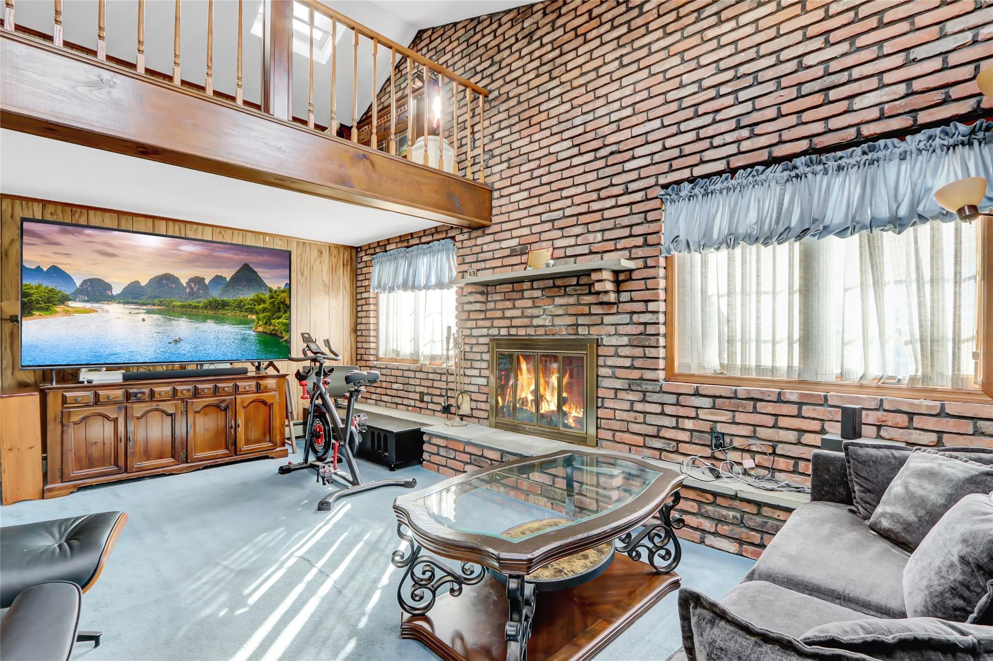 Single Family Arch  Nassau County, NY 11735, MLS-831675-23