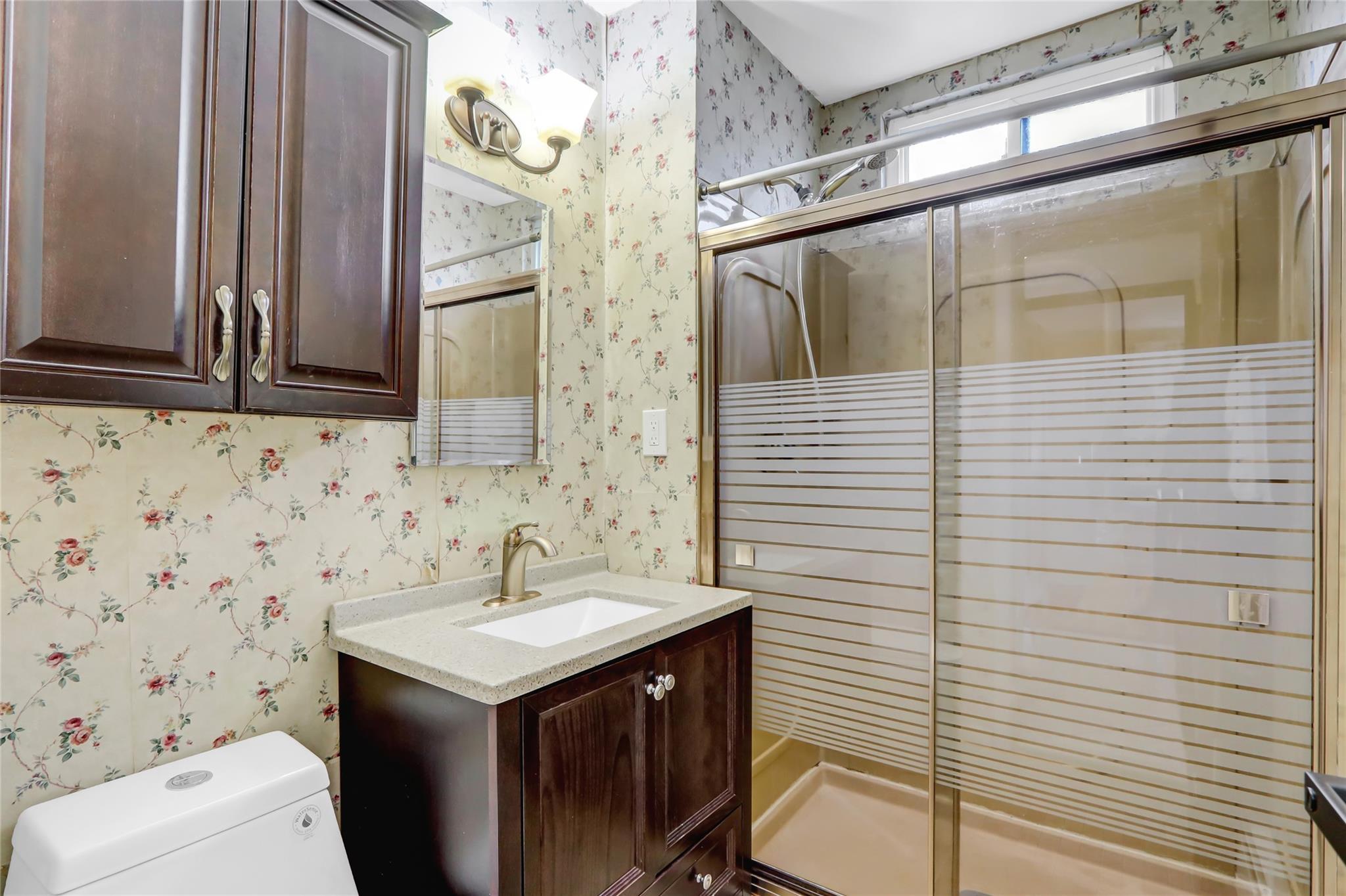 Single Family Arch  Nassau County, NY 11735, MLS-831675-25