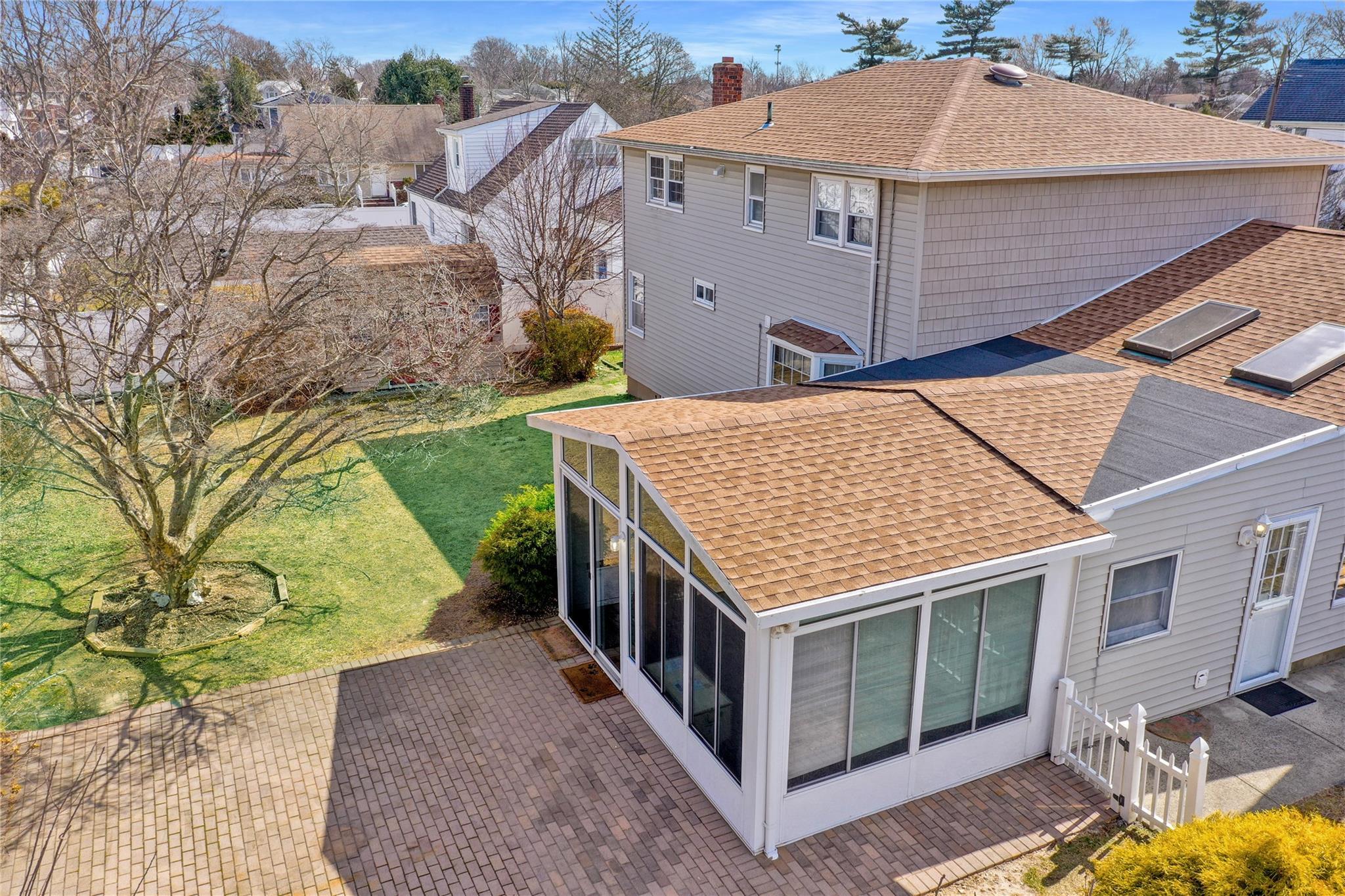 Single Family Arch  Nassau County, NY 11735, MLS-831675-36
