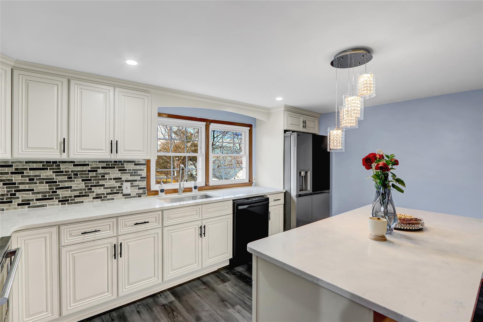 Single Family Arch  Nassau County, NY 11735, MLS-831675-6