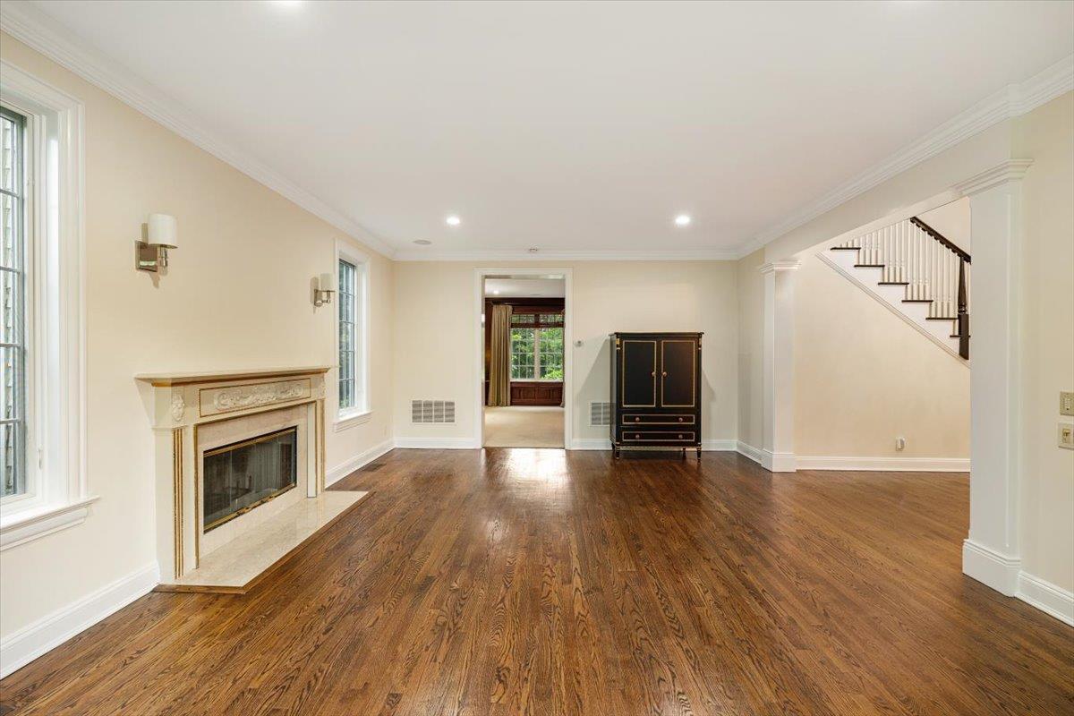 Single Family Rose Hill  Nassau County, NY 11030, MLS-831713-6