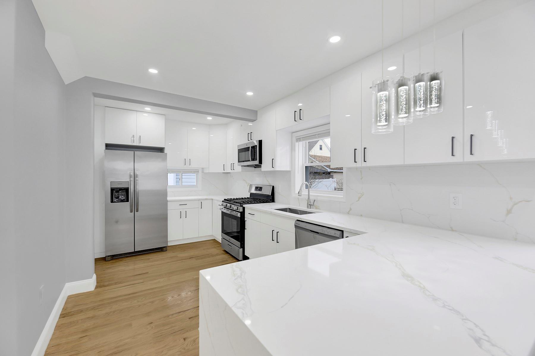 Single Family 112th  Queens, NY 11429, MLS-831731-6