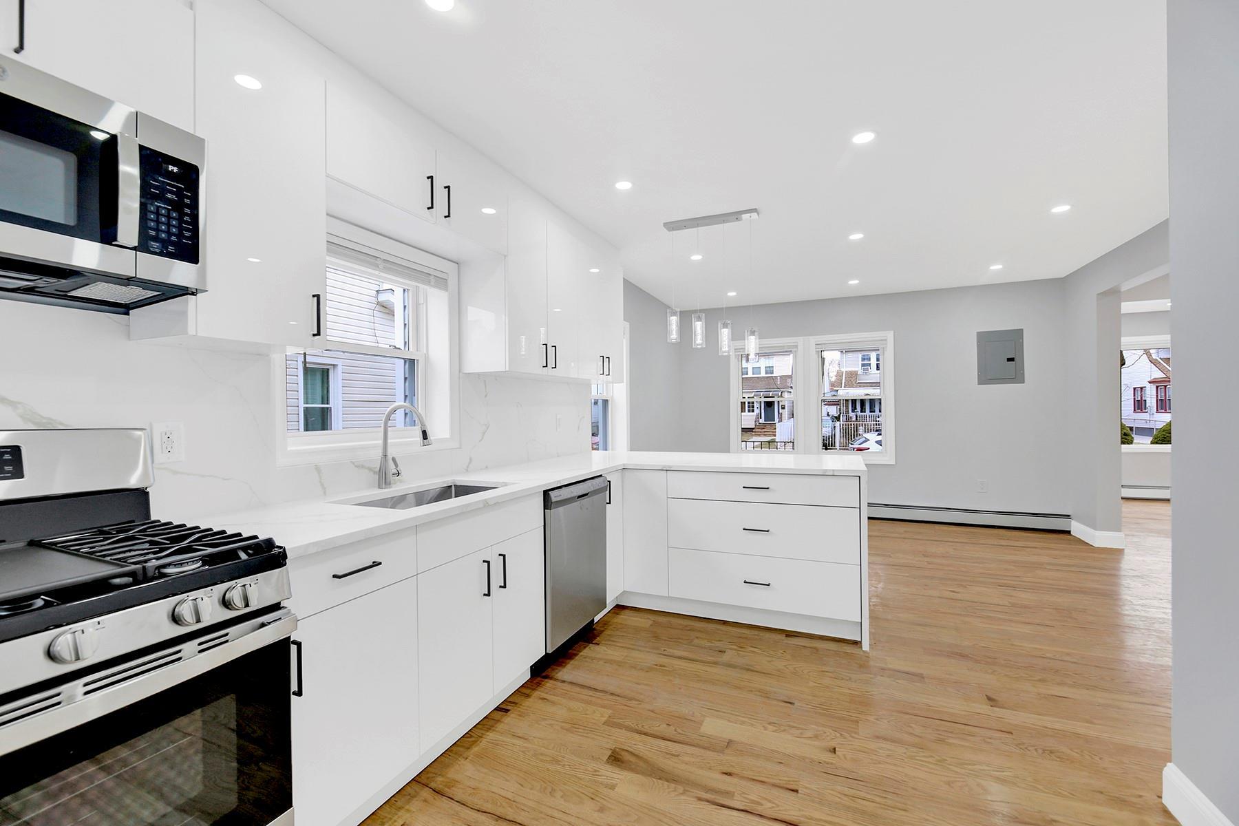 Single Family 112th  Queens, NY 11429, MLS-831731-7