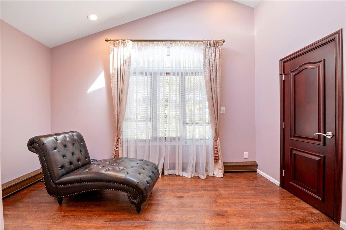 Single Family Linden  Nassau County, NY 11598, MLS-831739-23