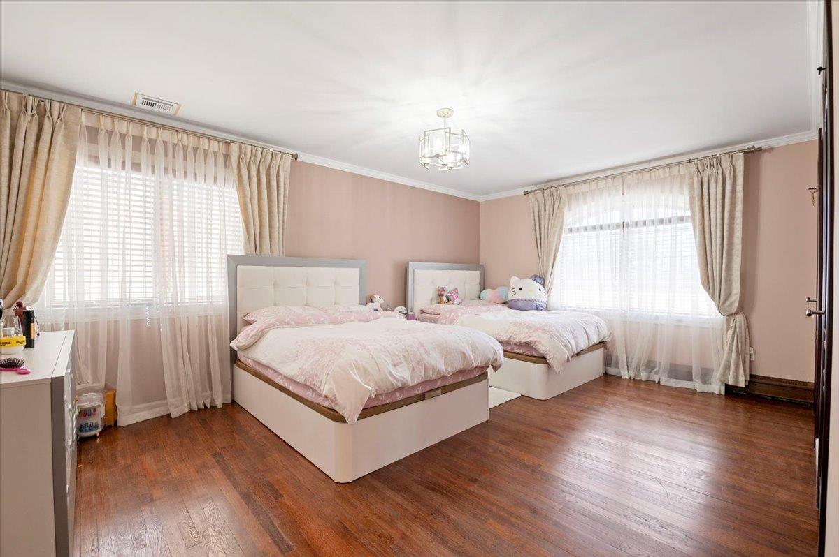 Single Family Linden  Nassau County, NY 11598, MLS-831739-26
