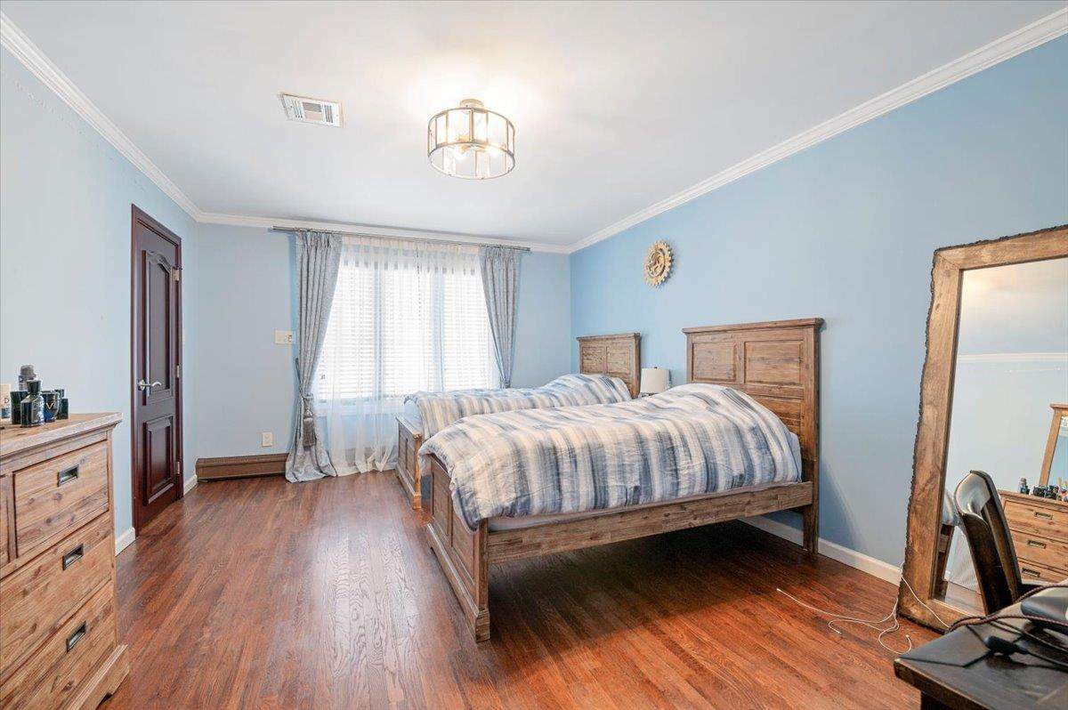 Single Family Linden  Nassau County, NY 11598, MLS-831739-29