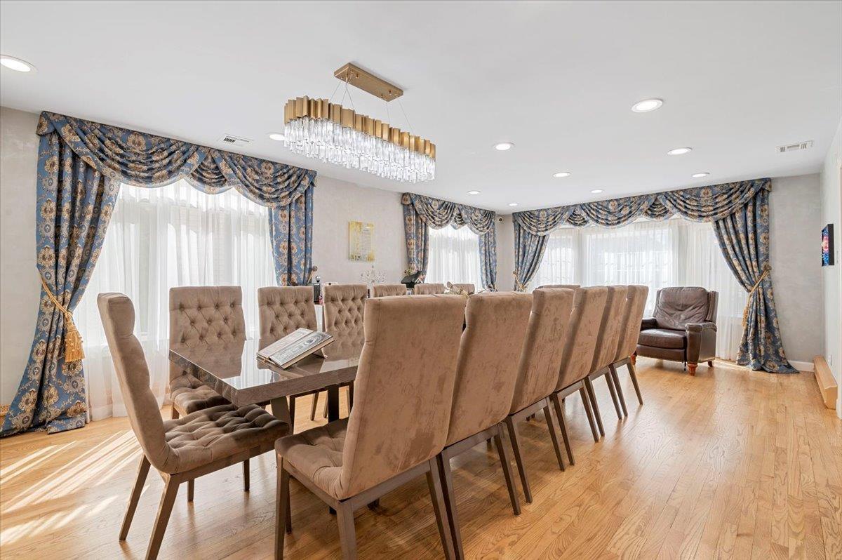 Single Family Linden  Nassau County, NY 11598, MLS-831739-8