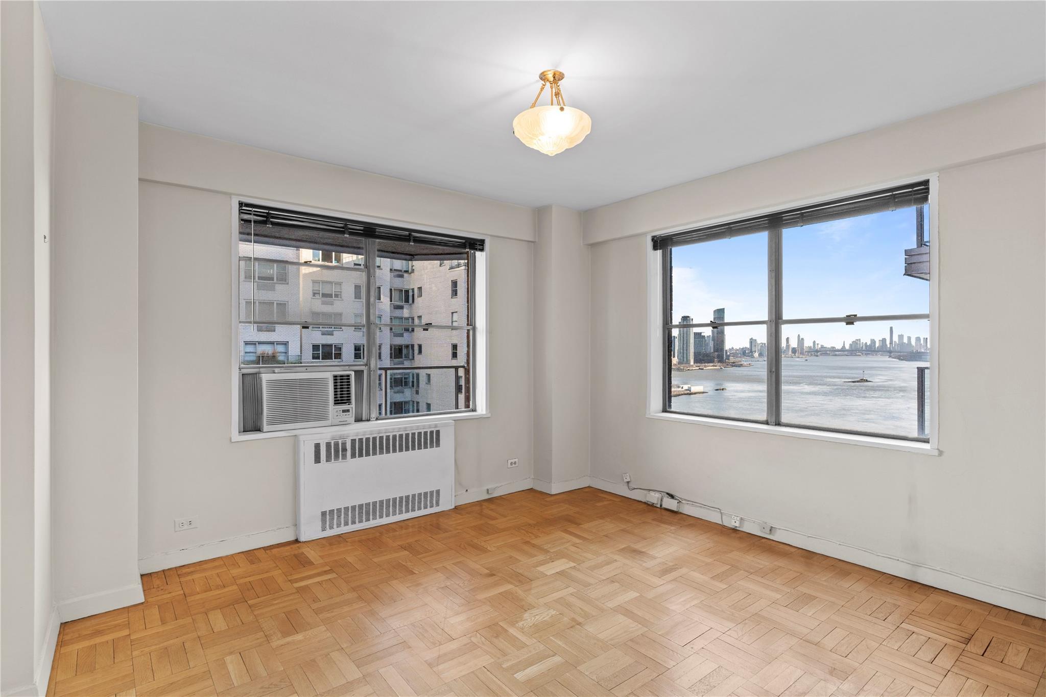 Coop Sutton Place  Manhattan, NY 10022, MLS-831768-14
