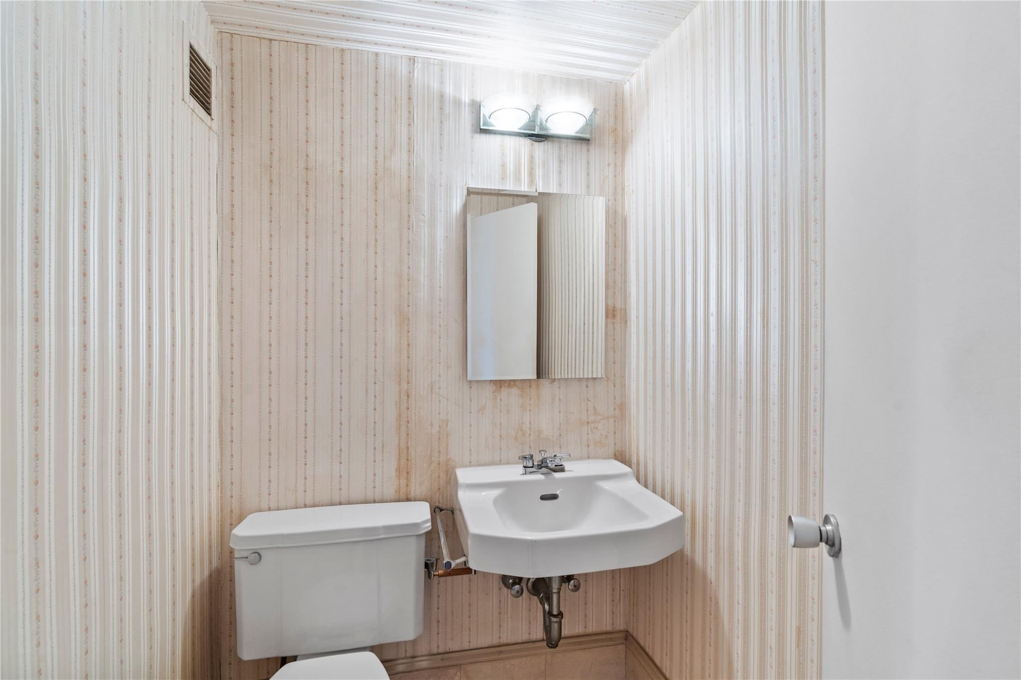 Coop Sutton Place  Manhattan, NY 10022, MLS-831768-20