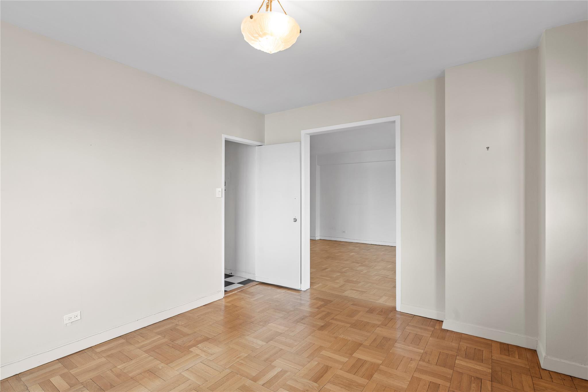Coop Sutton Place  Manhattan, NY 10022, MLS-831768-29
