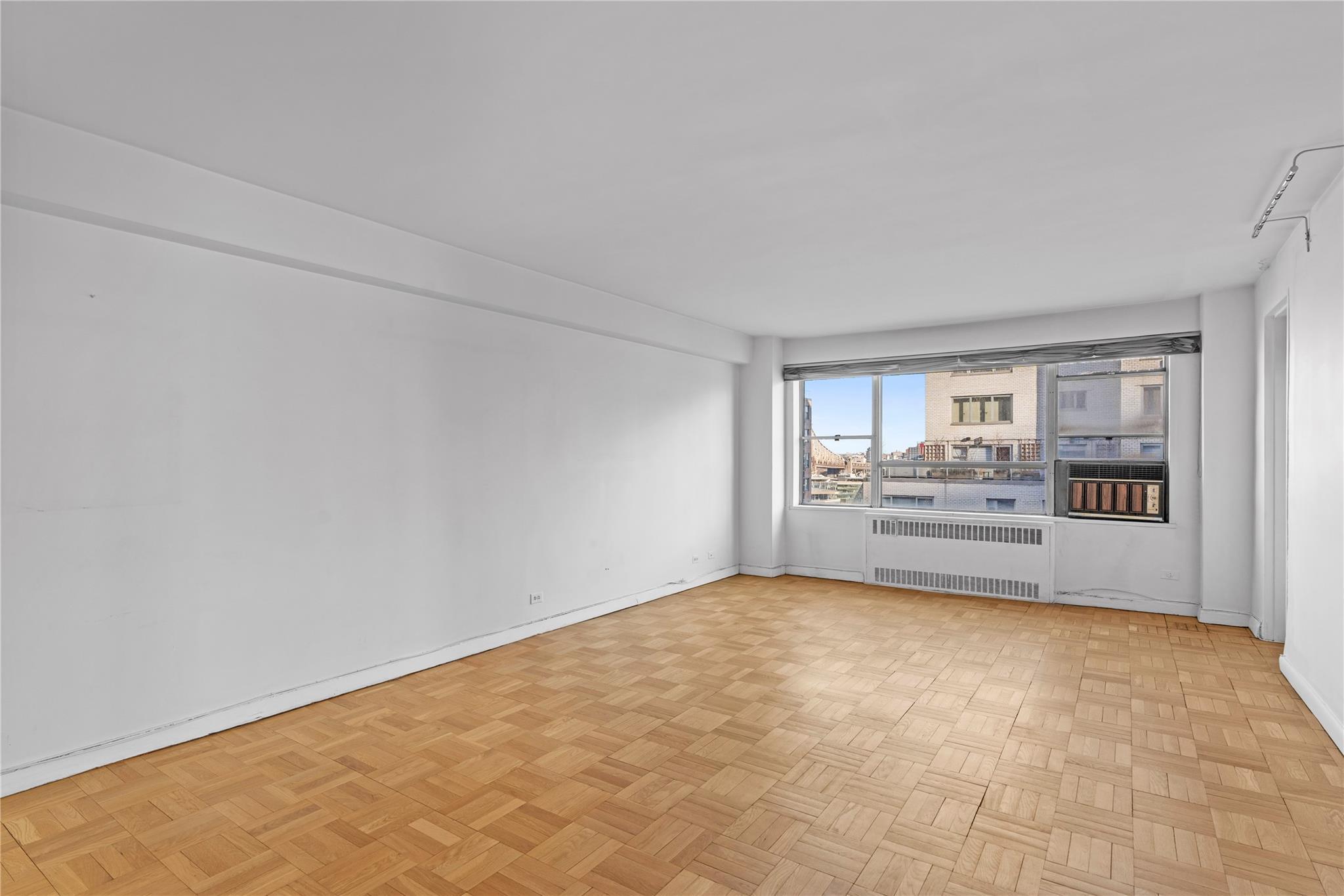 Coop Sutton Place  Manhattan, NY 10022, MLS-831768-4